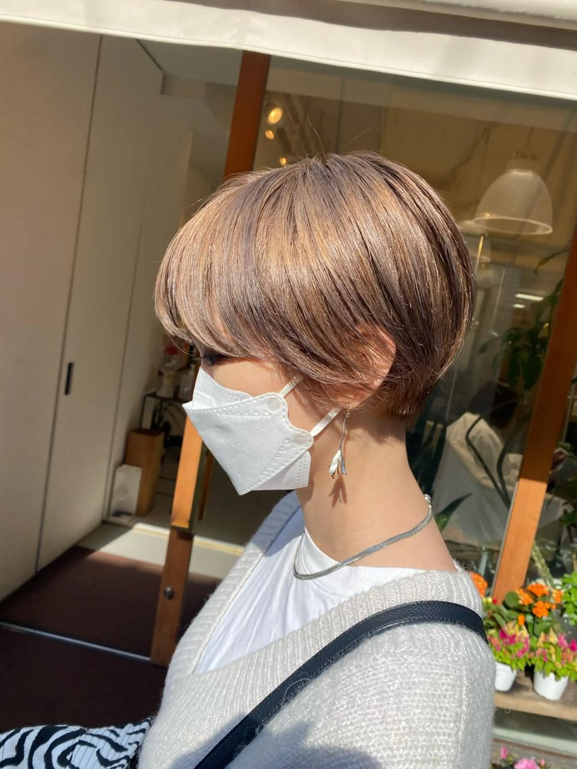 ショート カラー 安永 涼のヘアスタイル