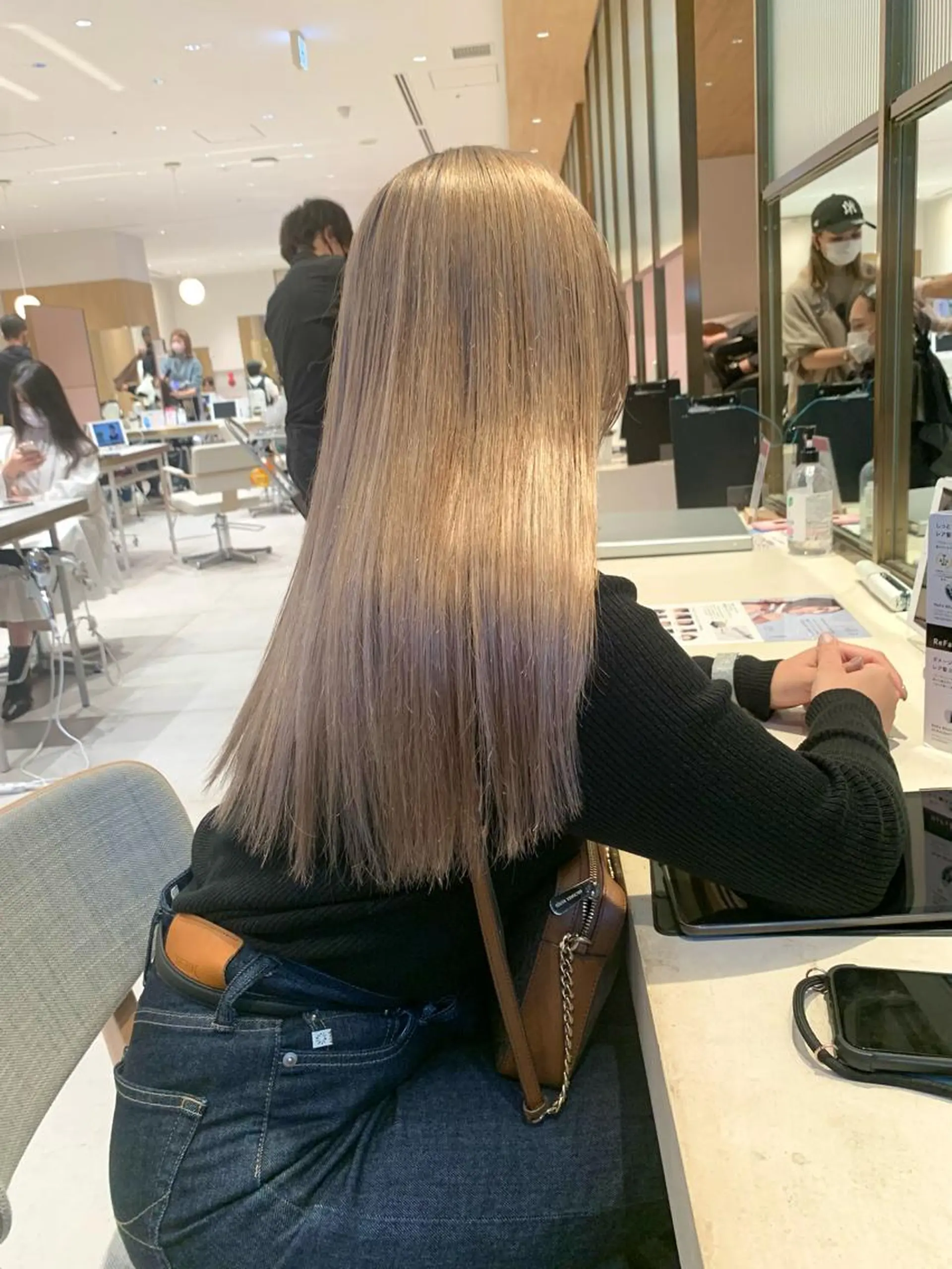 ロング カラー ベージュカラー 透明感カラー グレージュ ボブ ヘアカラー トリートメント ヘアセット レイヤー専門家 ダブルカラー修のヘアスタイル