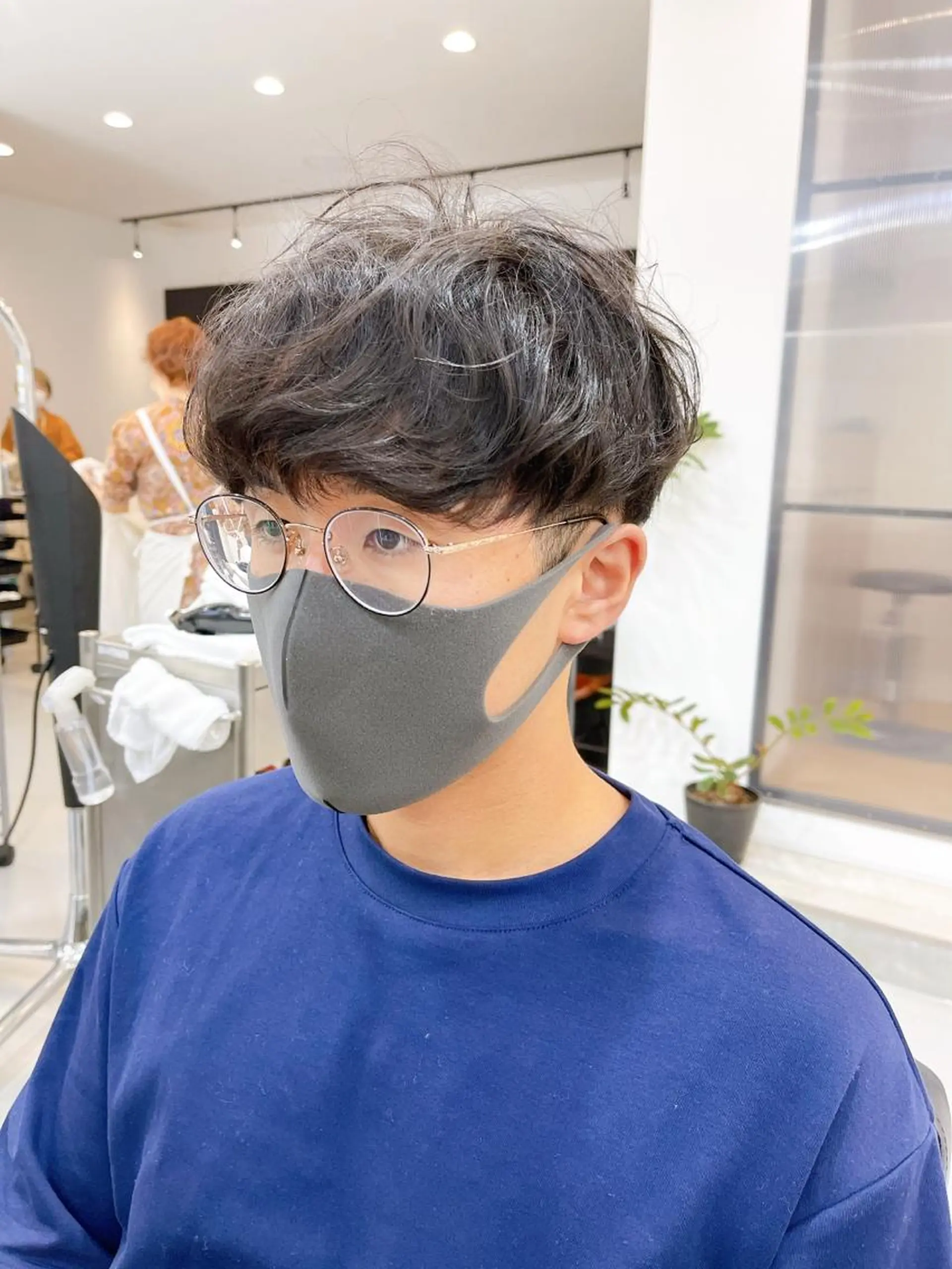 ショート パーマ メンズ マッシュ メンズパーマ カット ヘアカラー パーマ 縮毛矯正 トリートメント メンズパーマ タカキリョウのヘアスタイル