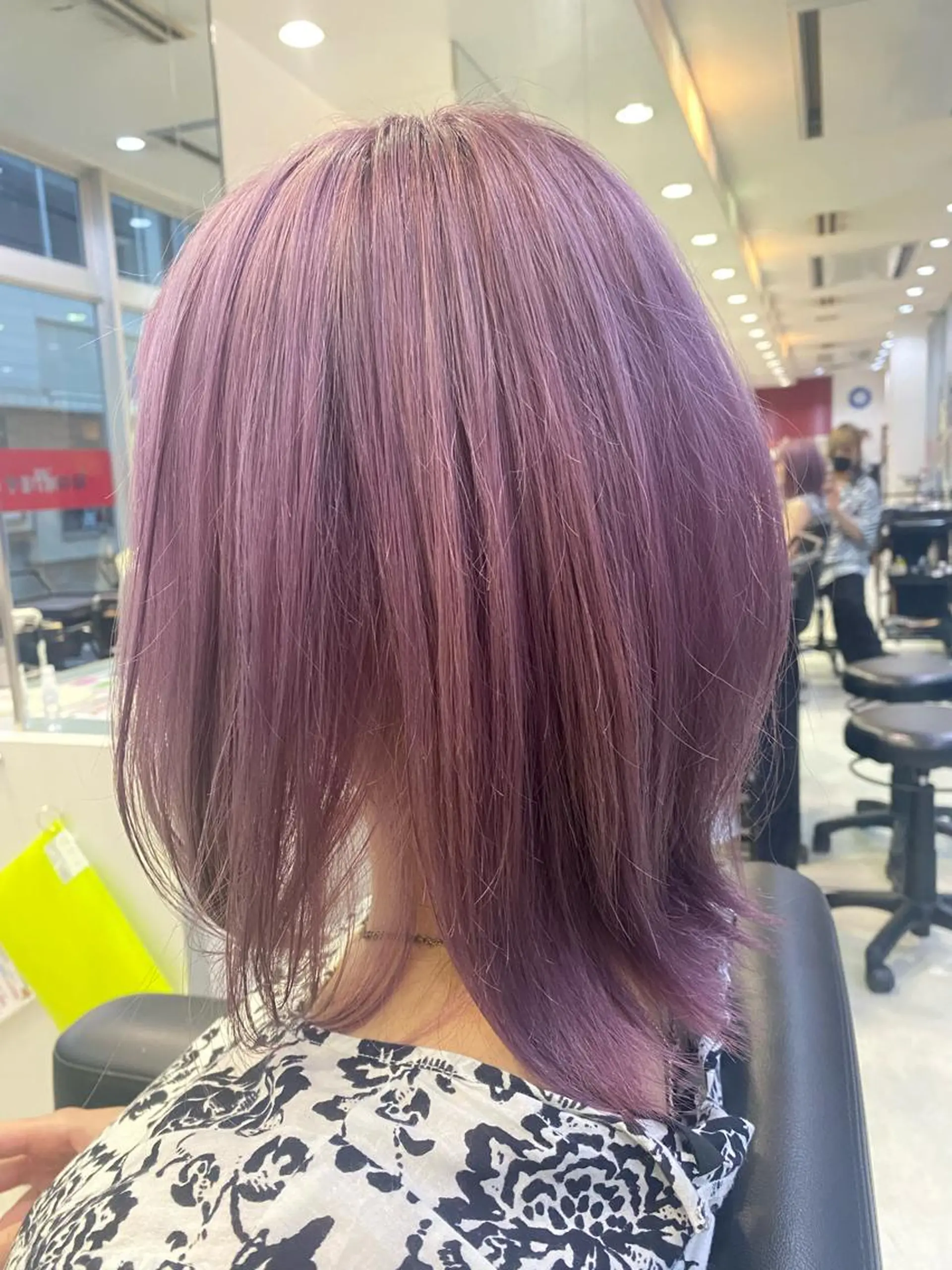 ミディアム カラー ベージュカラー ピンクカラー ピンクパープル パープルカラー カット ヘアカラー 🌼デザインカラー 🌼kumicoのヘアスタイル