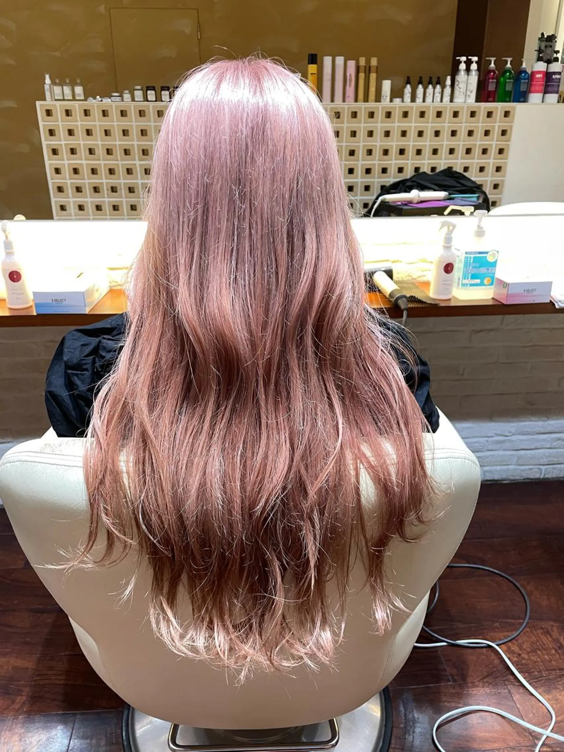 ロング カラー ベージュカラー ピンクカラー ピンクベージュ ヘアカラー トリートメント CoCooN 店長 さのえみのヘアスタイル