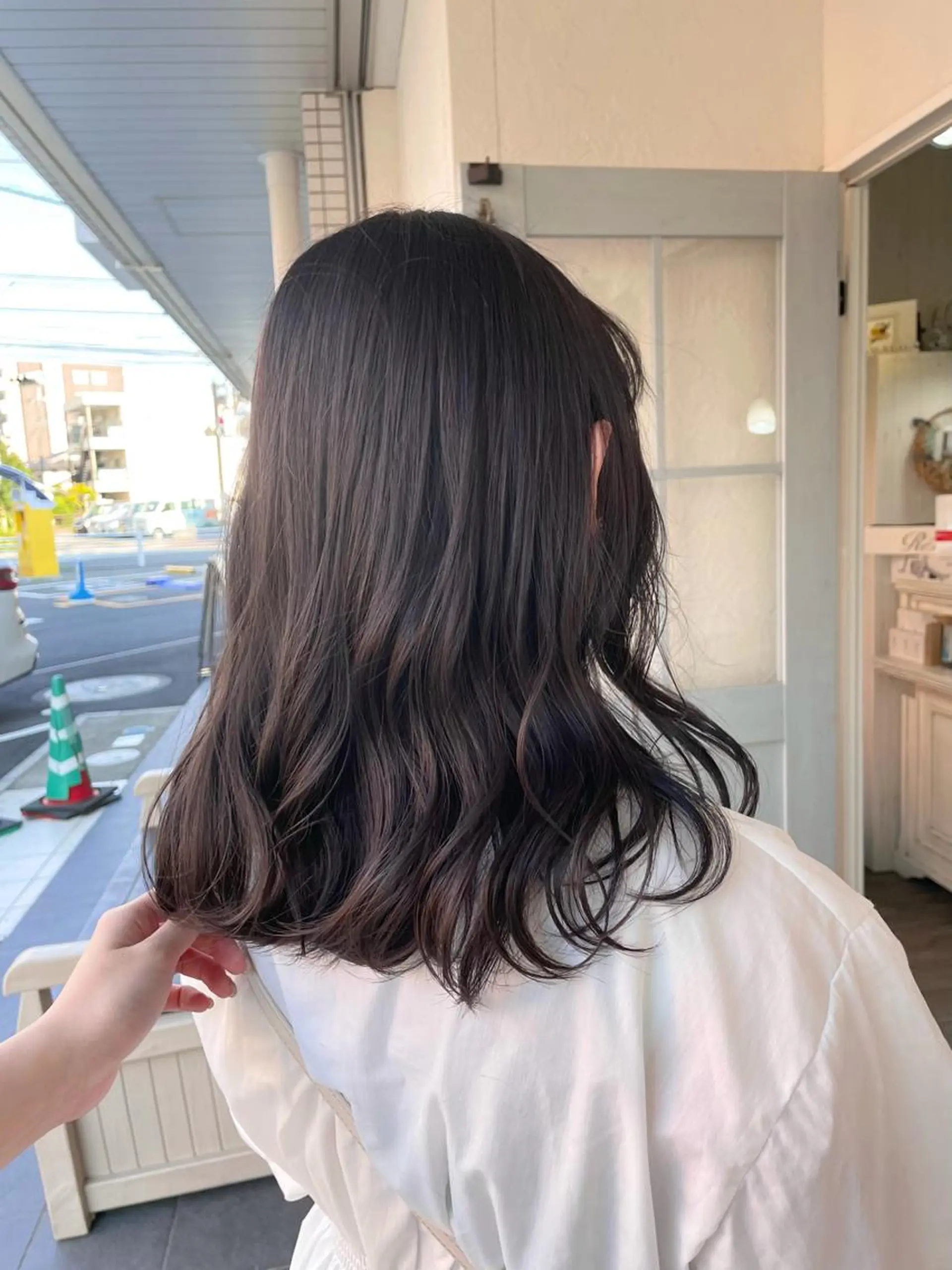 セミロング ネモトメイナ🌿‬ 今月末で退職しますのヘアスタイル