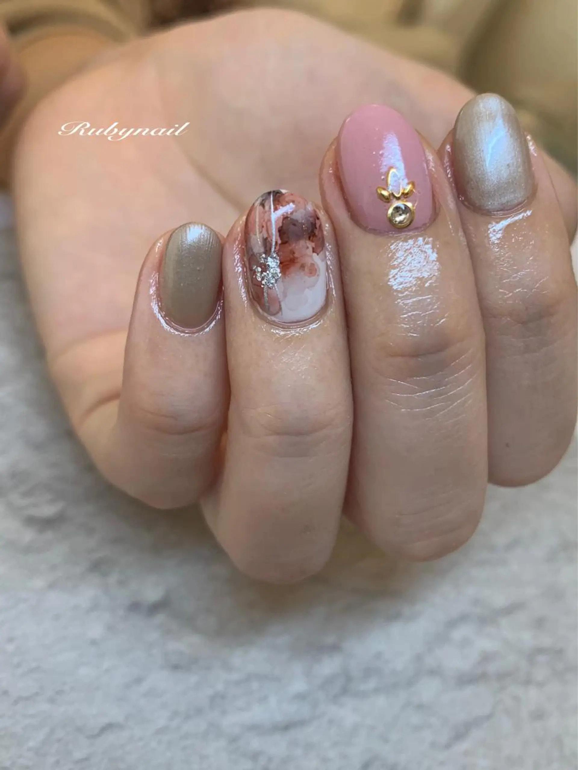 ショート ハンドネイル Rubynail所属・プライベートサロン Rubynailのネイルデザイン