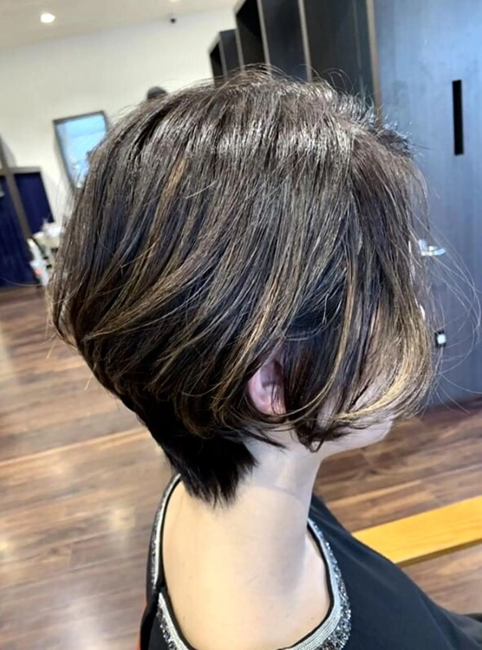 ショート カラー グレージュ くびれヘア ショートヘア 川合 勇気のヘアスタイル