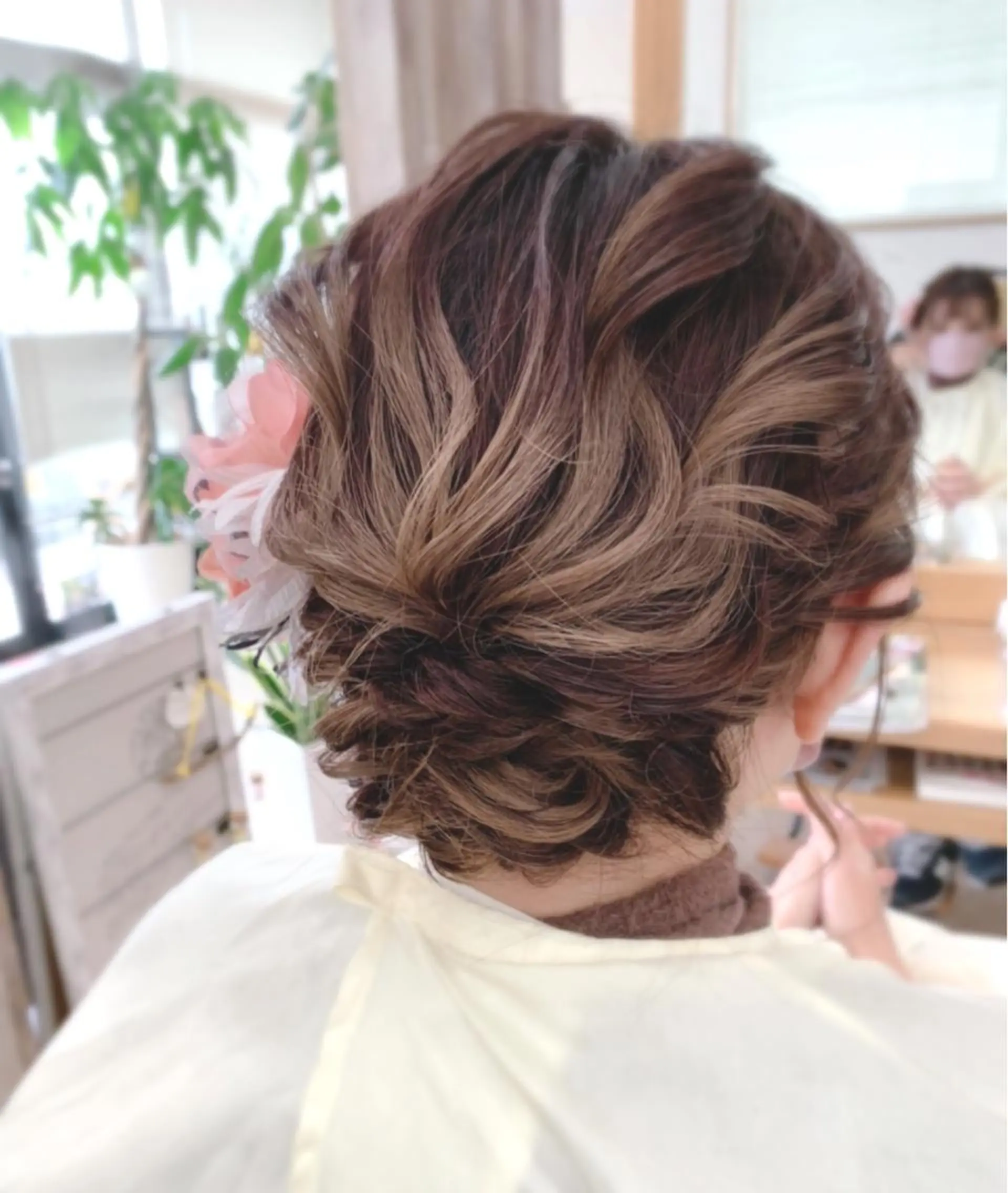 ミディアム ヘアアレンジ ボブ ヘアセット 新保 佳世のヘアスタイル