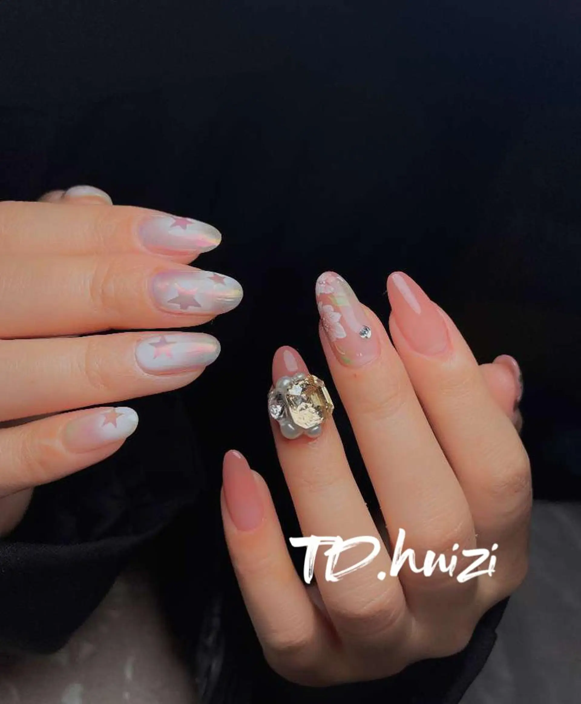 セミロング めぐみのネイルサロン スタッフ練習のネイルデザイン