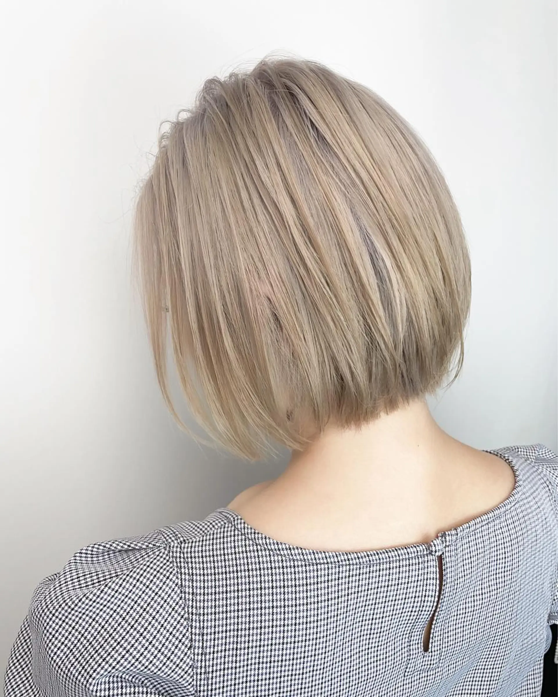 ショート カラー シールエクステ バレイヤージュ ミストバング ブリーチ ダブルカラー カット ヘアカラー トリートメント 【KIRA 代表】 TATSUYAのヘアスタイル