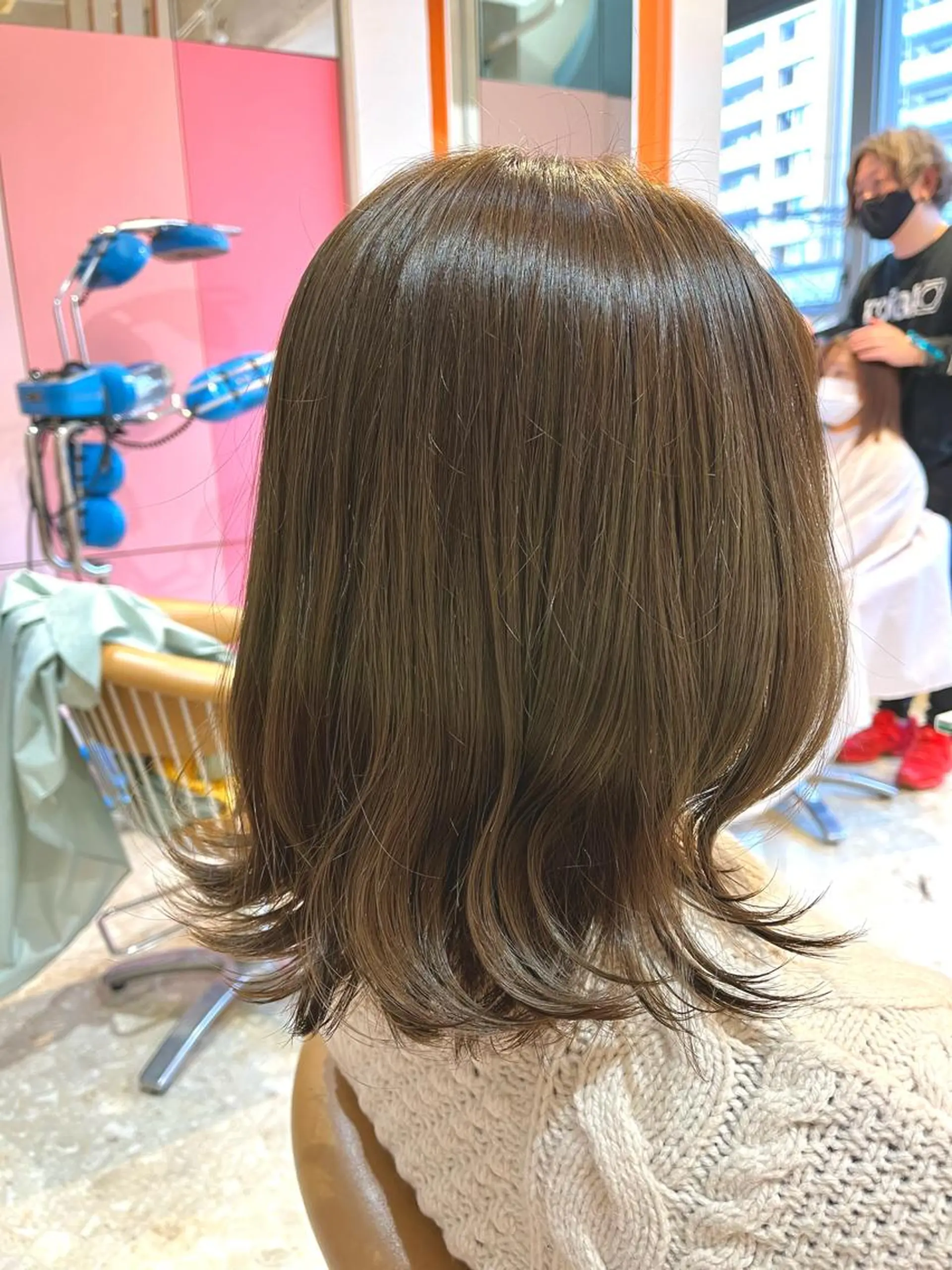 ミディアム カラー カット ヘアカラー 縮毛矯正 うしだ かおるのヘアスタイル