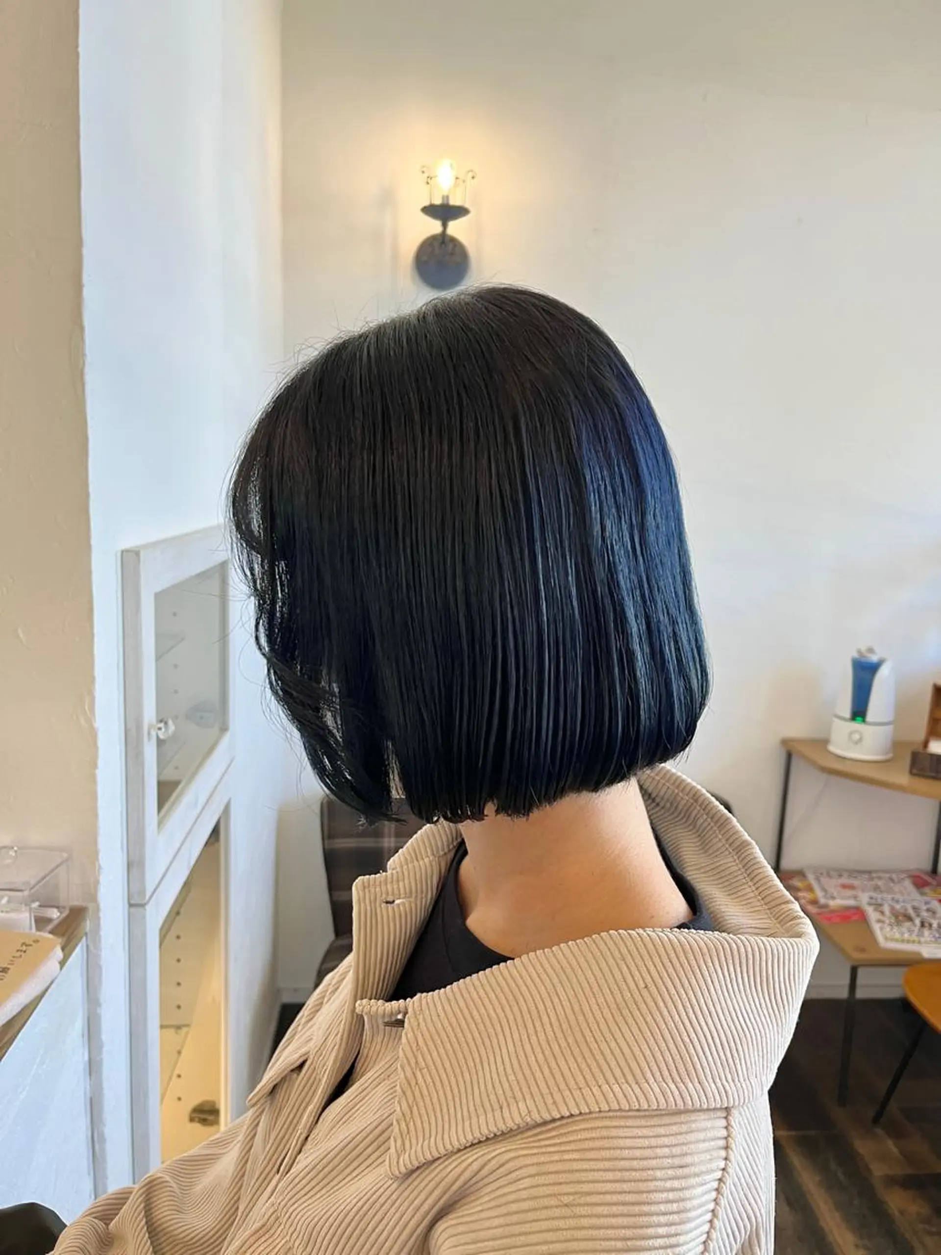 ミディアム カラー ブリーチ ブルーカラー 卒業式のヘアスタイル 伊藤ゆかり/髪質改善 /透明感カラーのヘアスタイル