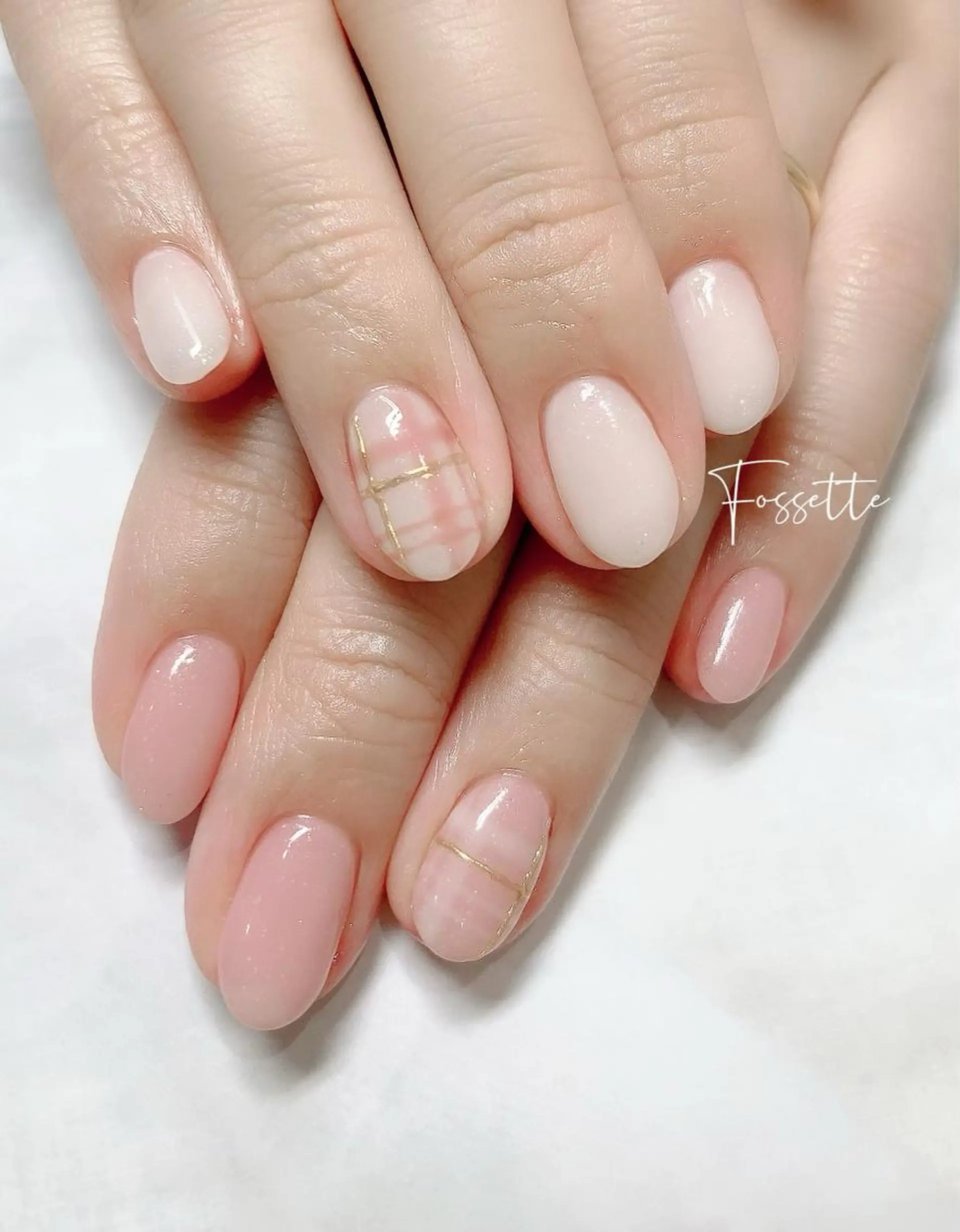 ネイル ミラーネイル オフィスネイル ワンカラーネイル シンプルネイル 冬ネイル nailsalon Fossetteのネイルデザイン