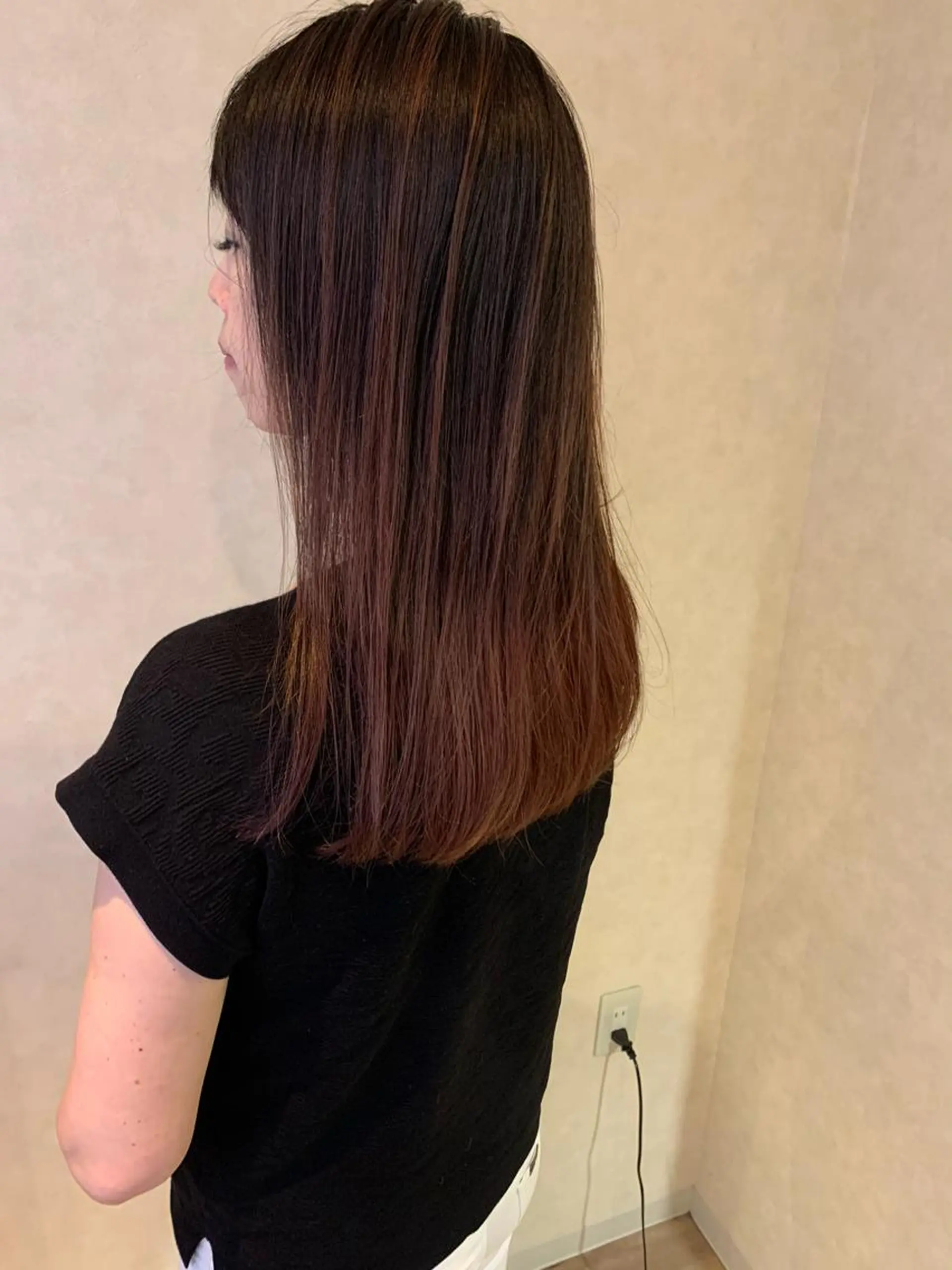 ロング レイヤーカット Lit.豊橋 夏目のヘアスタイル