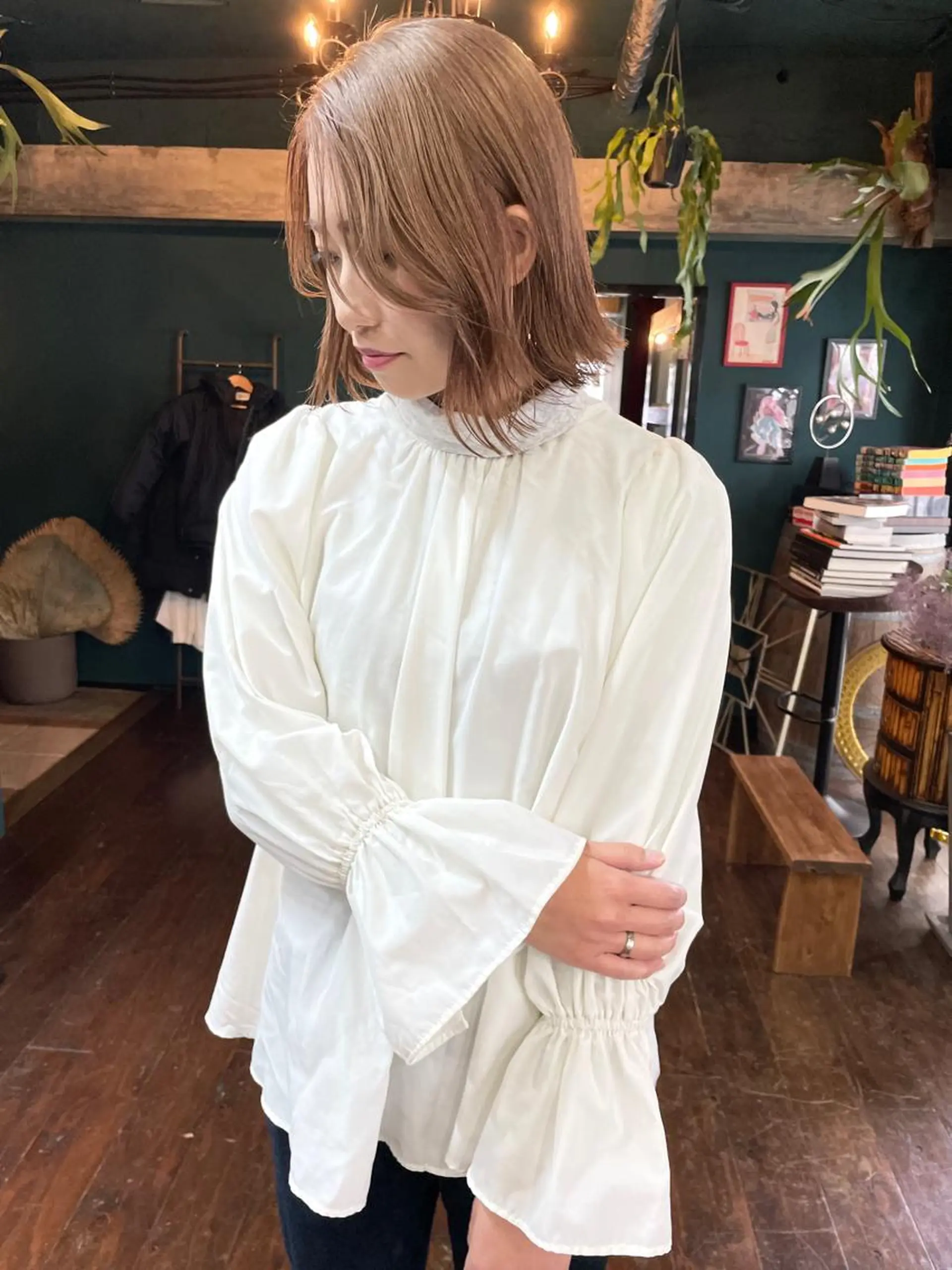 ミディアム カット ヘアカラー トリートメント vivre libreのヘアスタイル
