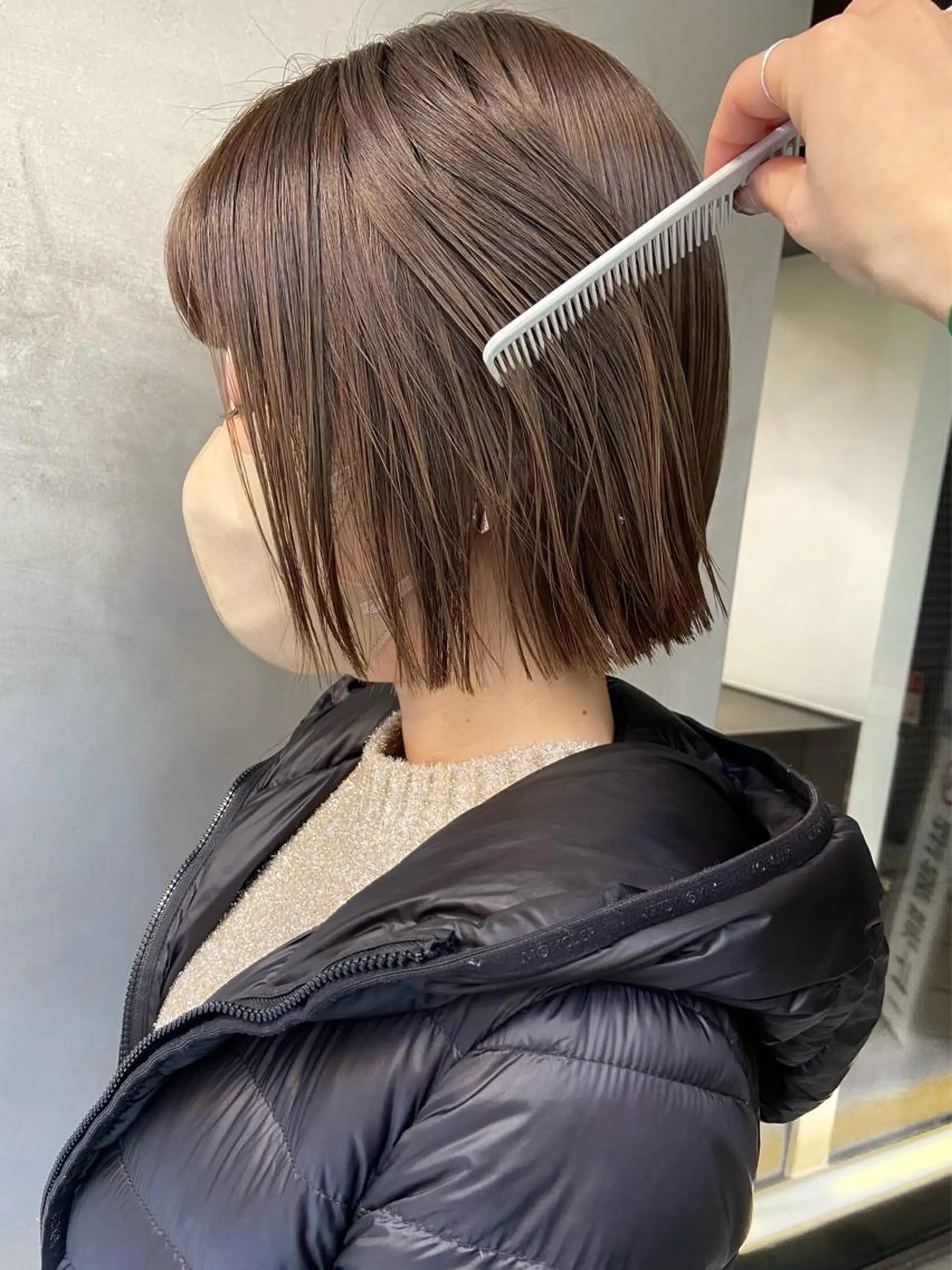 ショート カラー shiori ﾍﾞｰｼﾞｭｶﾗｰのヘアスタイル