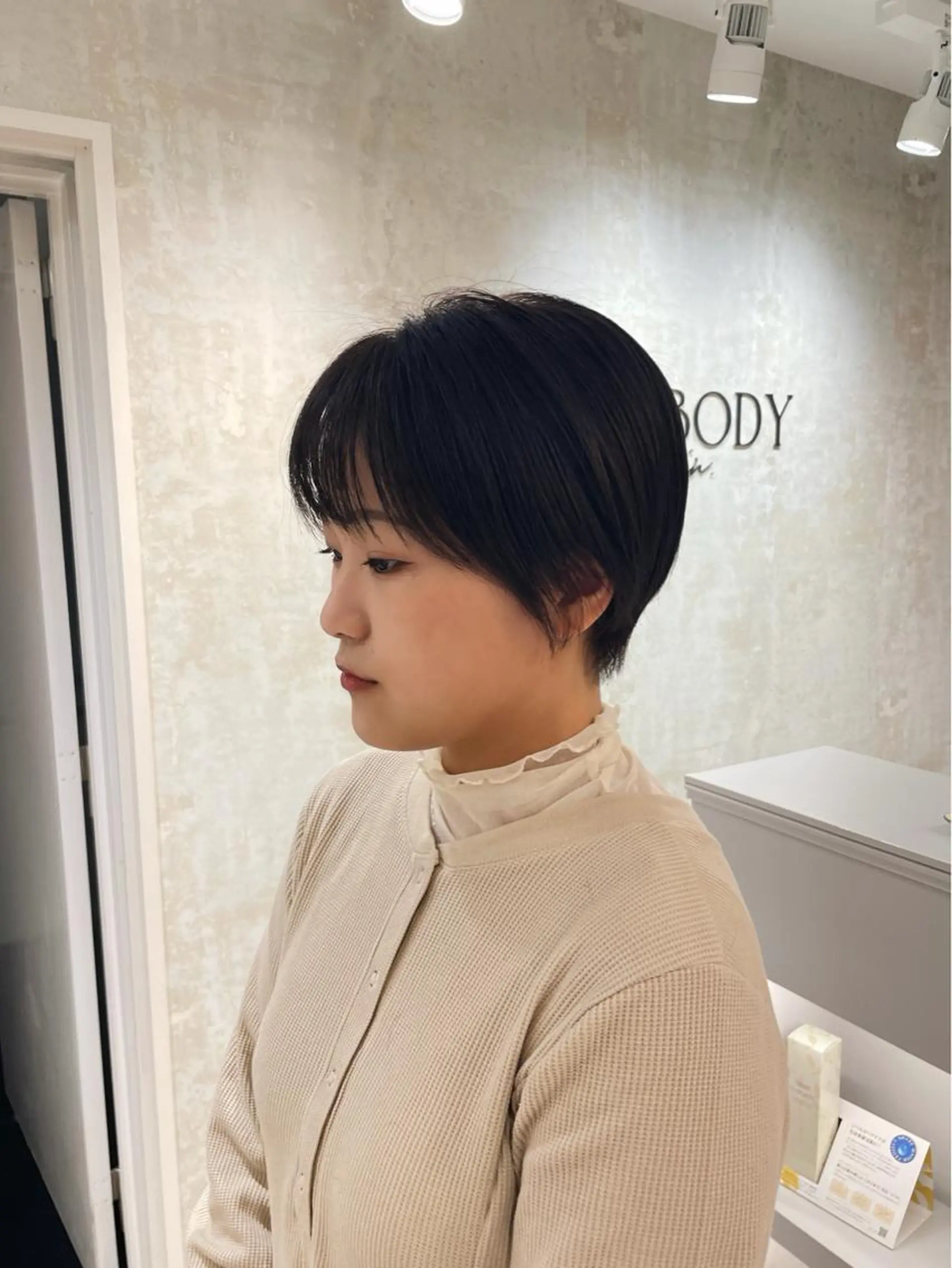 ショート 小野 明日香のヘアスタイル