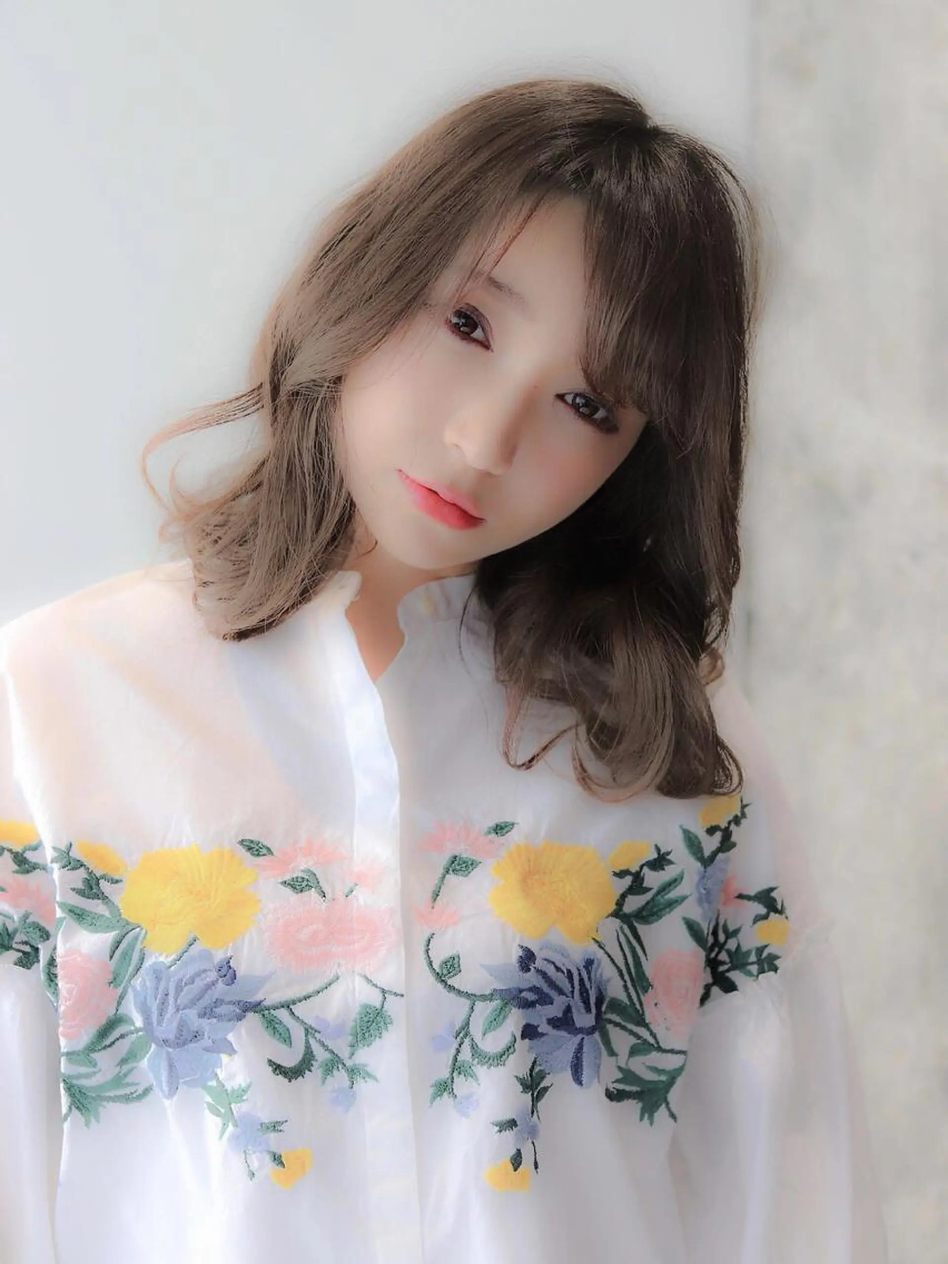 セミロング カラー パーマ バレイヤージュ 黒髪 グラデーションカラー グレージュ ハイライトカラー カット ヘアカラー トリートメント 髪質改善🌈縮毛矯正 荻原　達矢のヘアスタイル