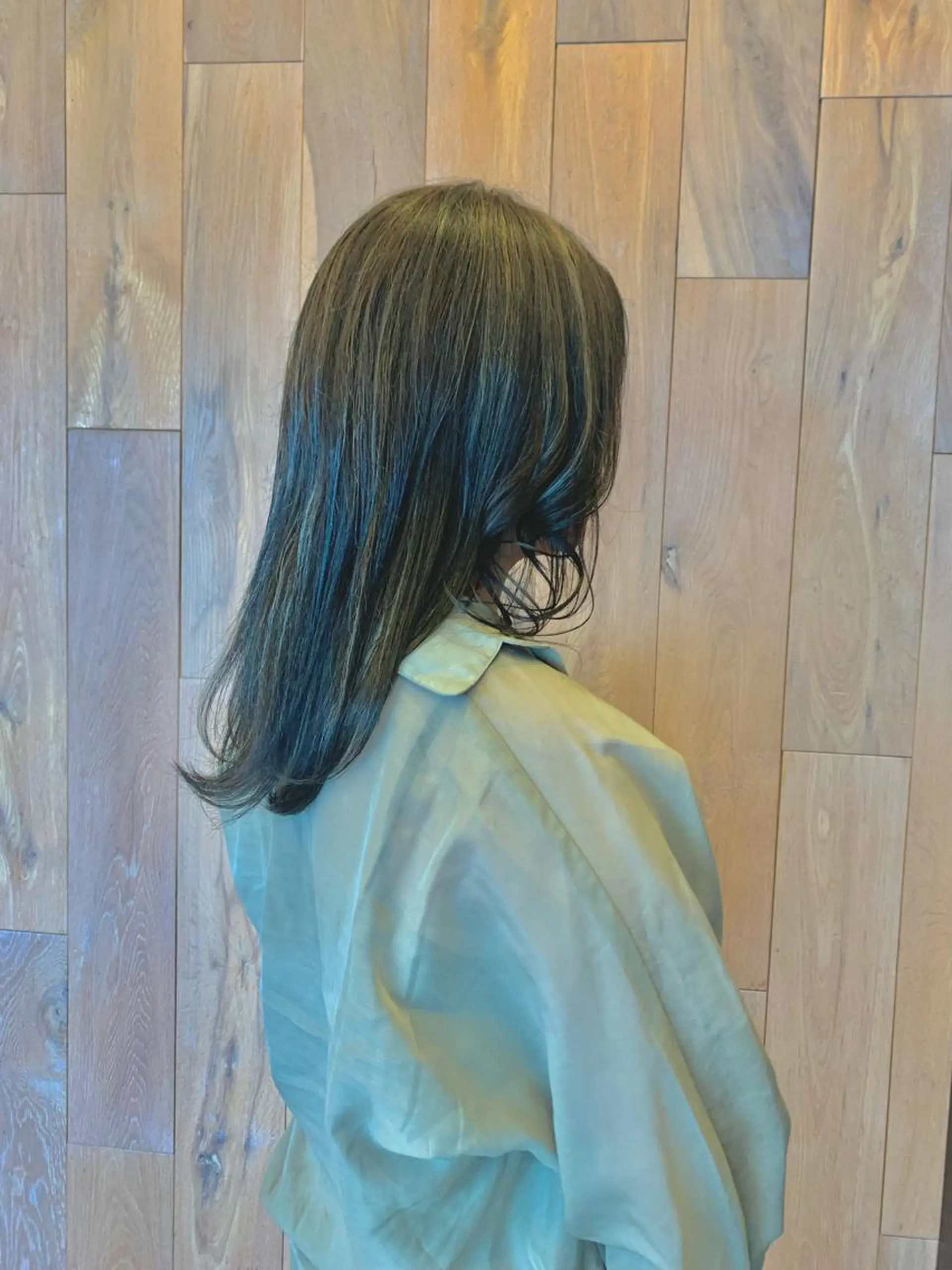 セミロング ハイライト Aya/四条烏丸/ インナーカラーのヘアスタイル