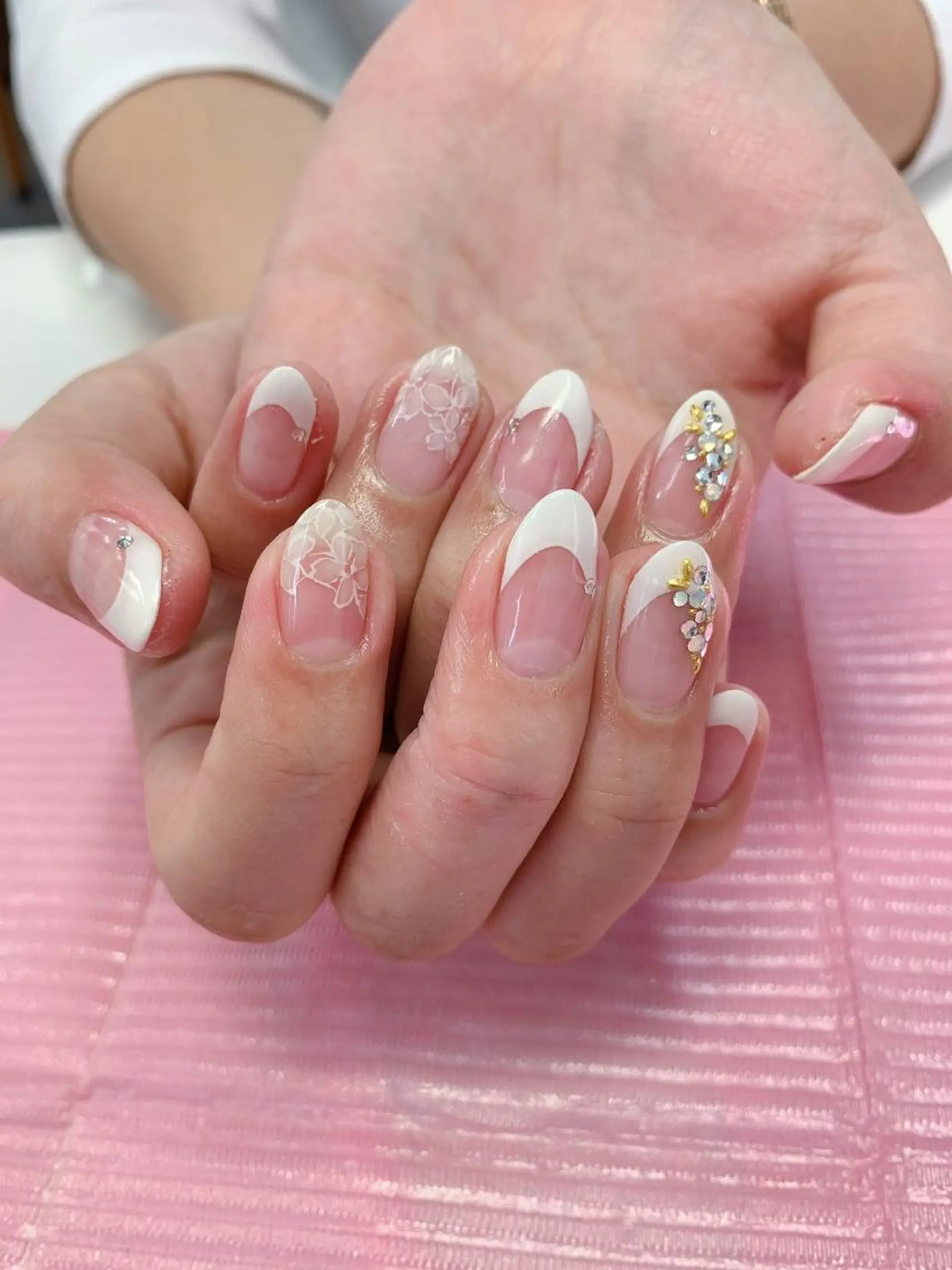 ネイル ブライダルネイル ハンドネイル Maison Mielのネイルデザイン