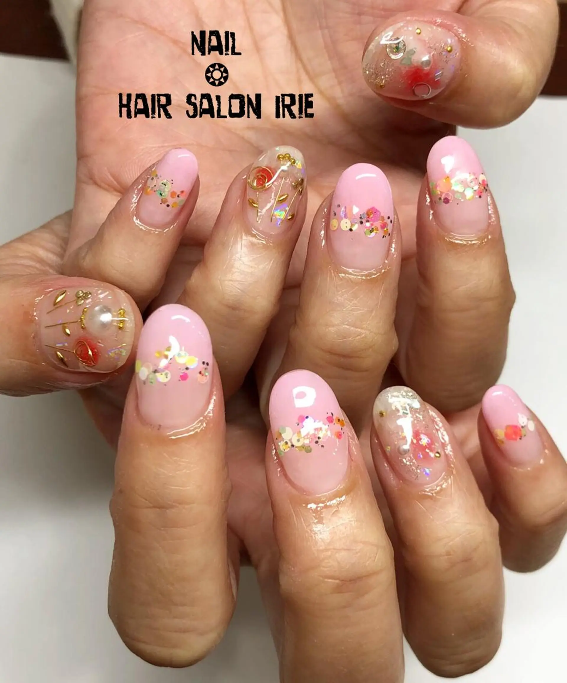 ネイル 與儀 知佳のネイルデザイン