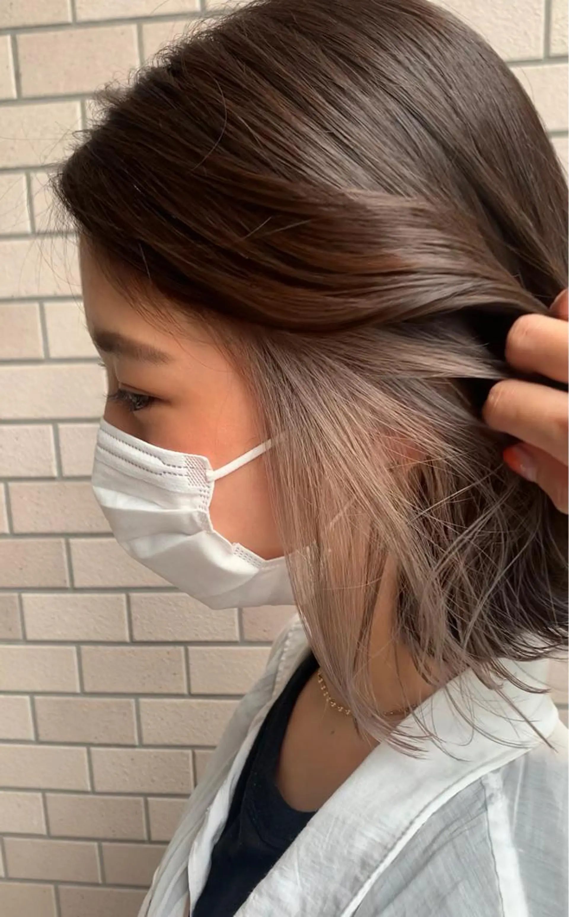 ミディアム カラー ベージュカラー ブリーチ イヤリングカラー ホワイトベージュ Fan.ray副店長 🌈 HIBIKIのヘアスタイル