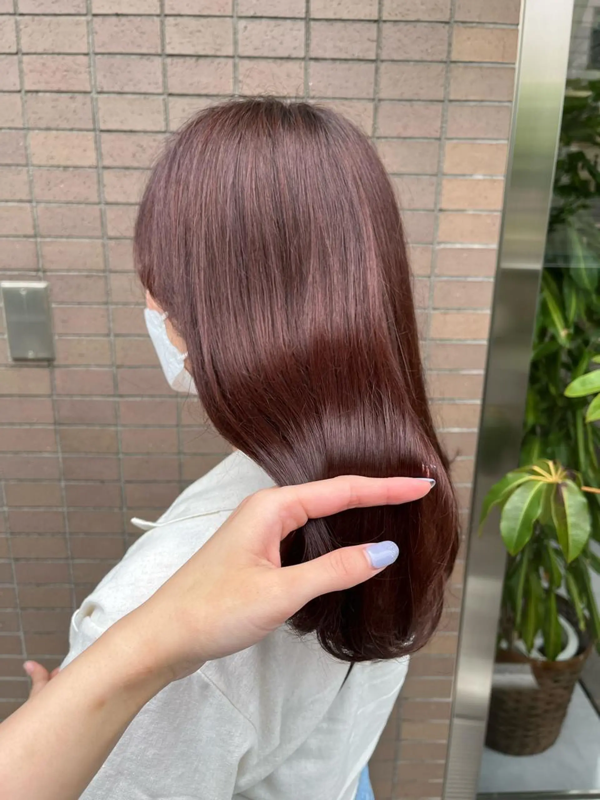 セミロング ELEN 新百合ヶ丘のヘアスタイル