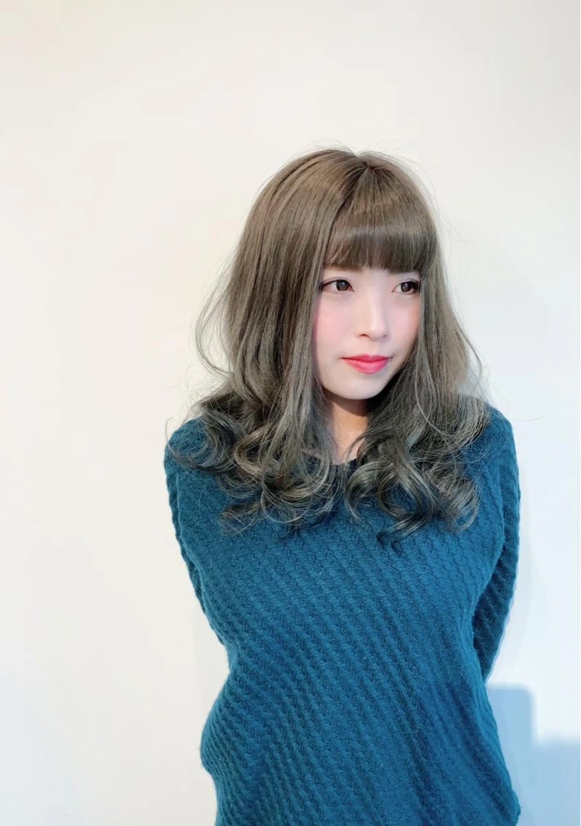 ロング カラー アディクシーカラー アッシュ ブルーカラー ブルージュ 透明感カラー 不動令 認定カラーリストのヘアスタイル