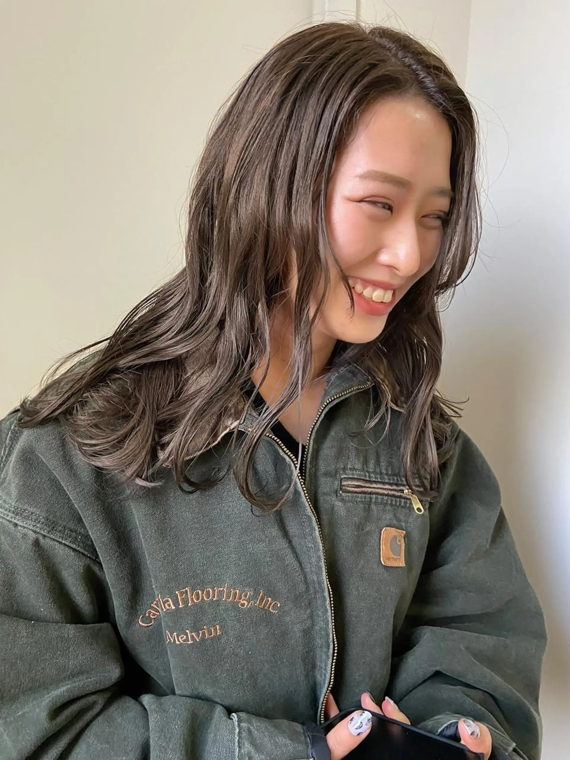 セミロング カラー バレイヤージュ ブリーチ ケアブリーチ グレージュ ハイライトカラー カット ヘアカラー トリートメント 岡本康平/ボブ /ブリーチ/レイヤーのヘアスタイル