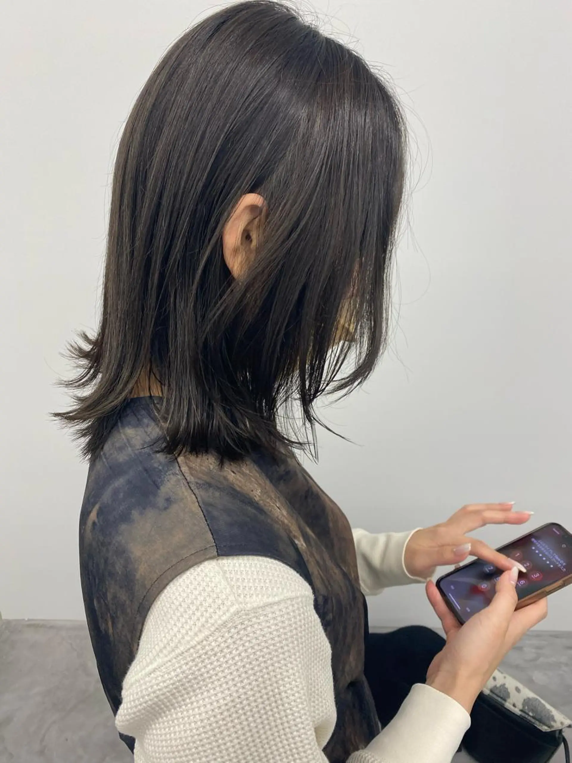 ミディアム カラー 寒河江 友花のヘアスタイル