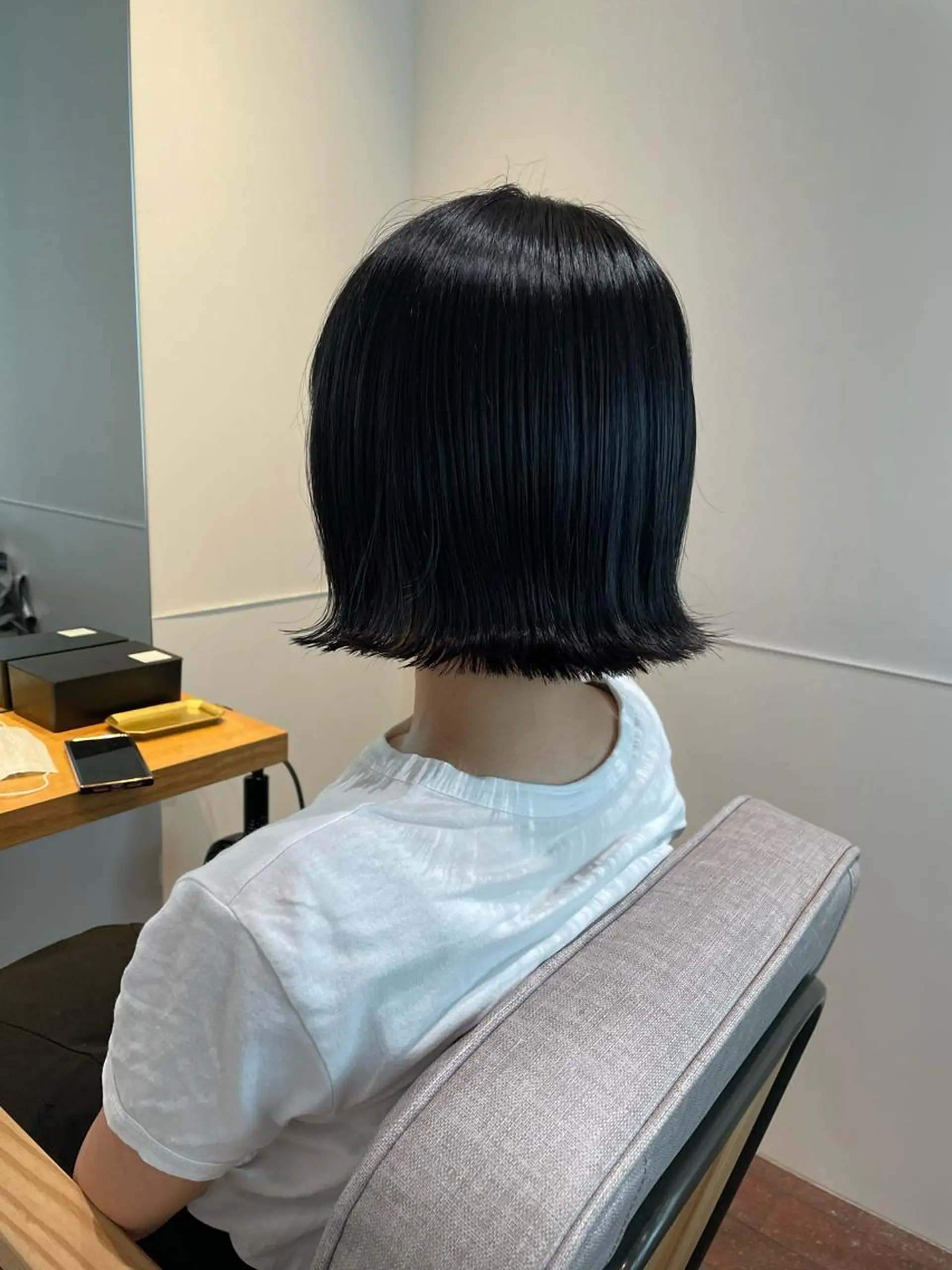 ショート カラー miu. ボブ/透け感カラーのヘアスタイル