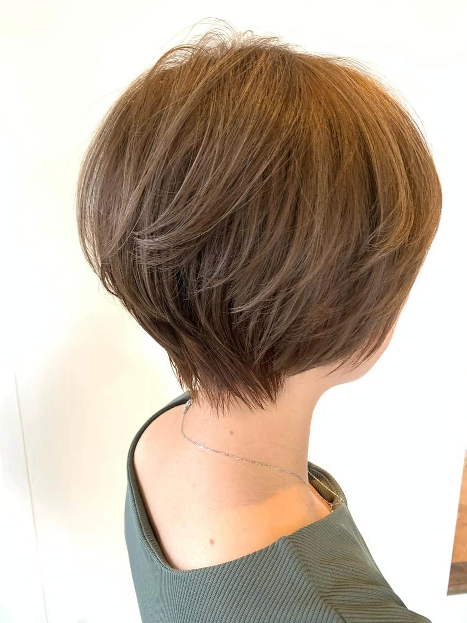 ショート カラー 船津武俊 フナツタケトシのヘアスタイル