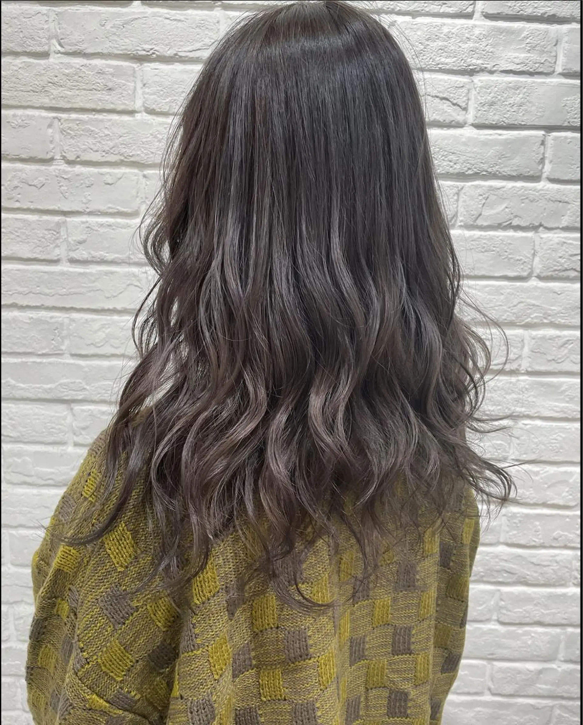 ロング カラー パーマ ヘアアレンジ キッズ ネイル マツエク・マツパ belta.🌱 安藝夏花🌻のヘアスタイル