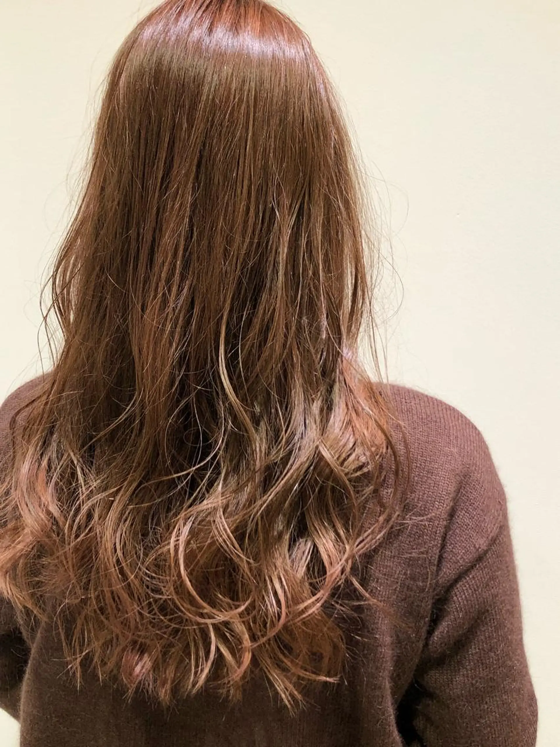 ロング カラー 新實 ゆりあのヘアスタイル