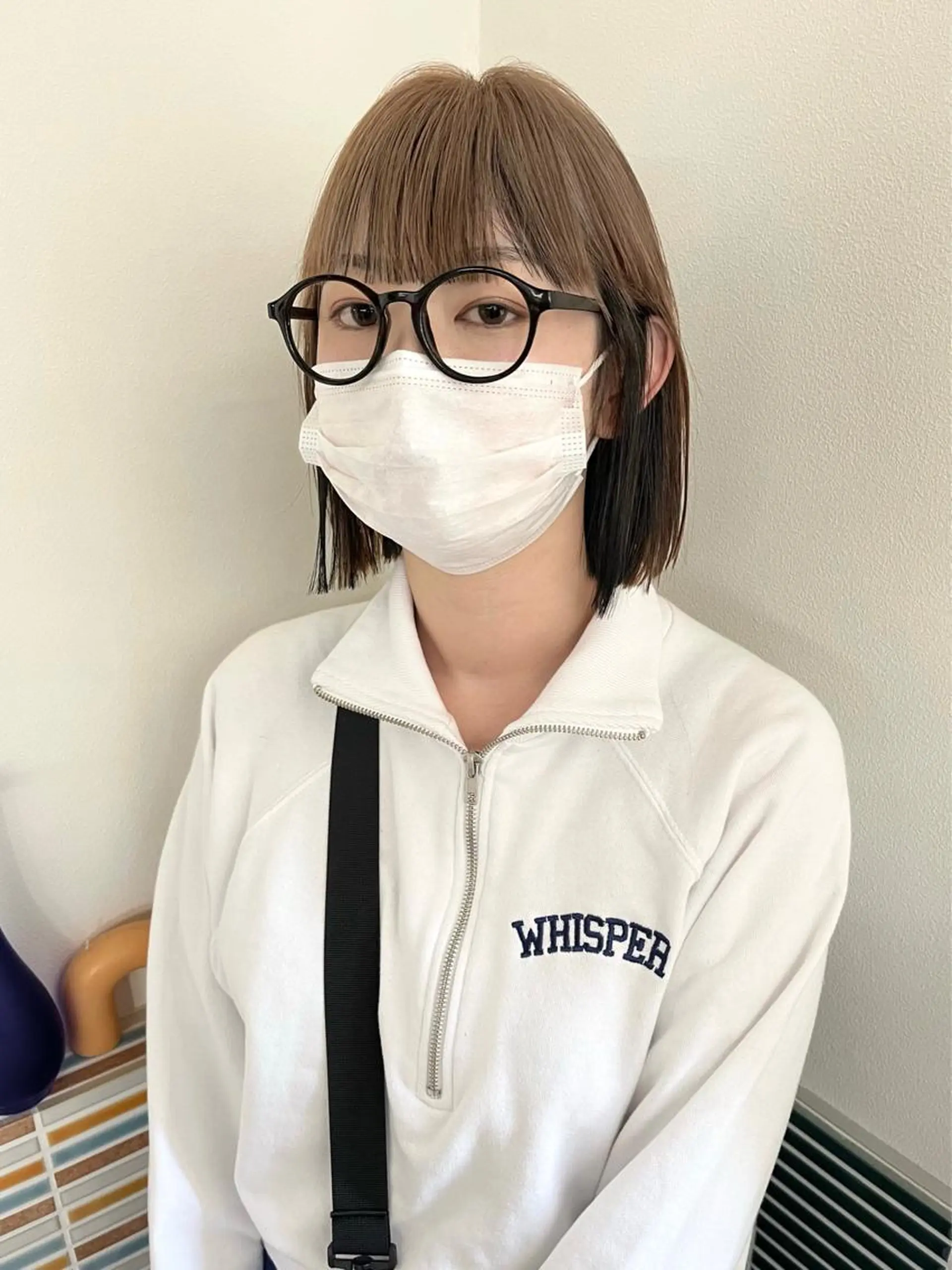 ミディアム カラー ベージュカラー ブリーチ ミルクティーベージュ ヘアカラー トリートメント 🩷ハイトーン透明感 レイヤー🩷ユリカのヘアスタイル