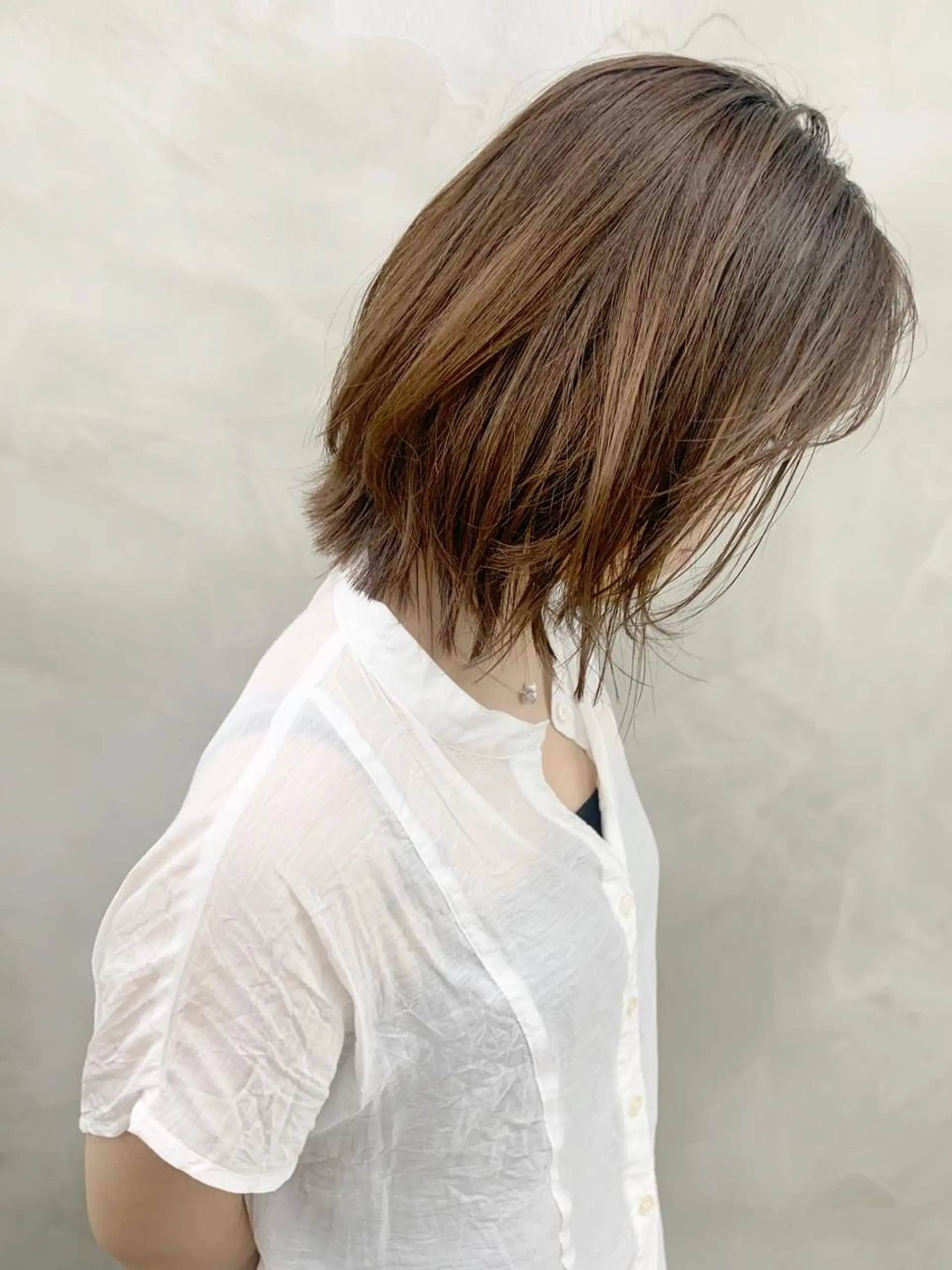 ミディアム ボブ くびれヘア レイヤーカット ヘッドスパ (女性限定)🍋モエのヘアスタイル