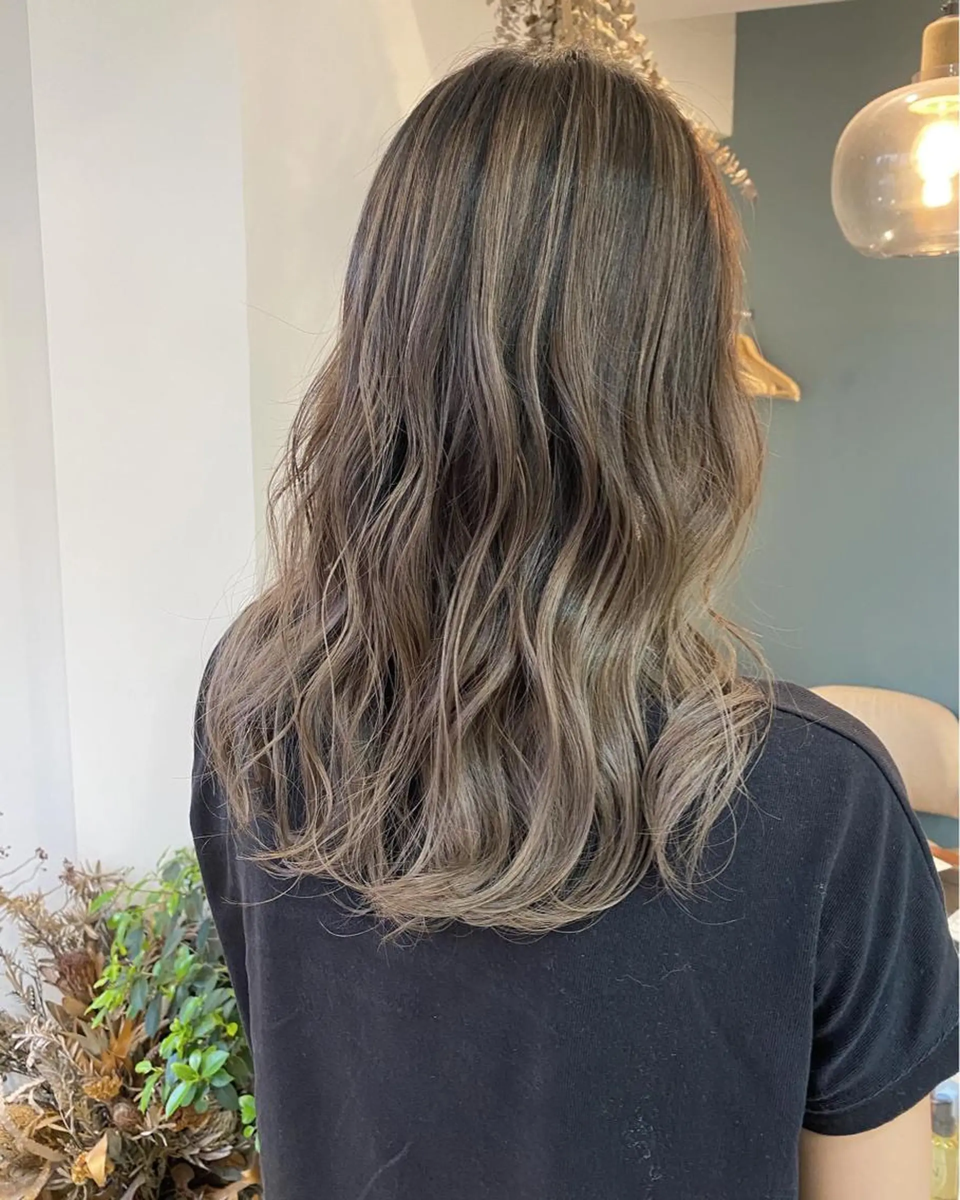 セミロング カラー パーマ 髪質改善 縮毛矯正 トリートメント OVER→三軒茶屋 /縮毛矯正・髪質改善のヘアスタイル