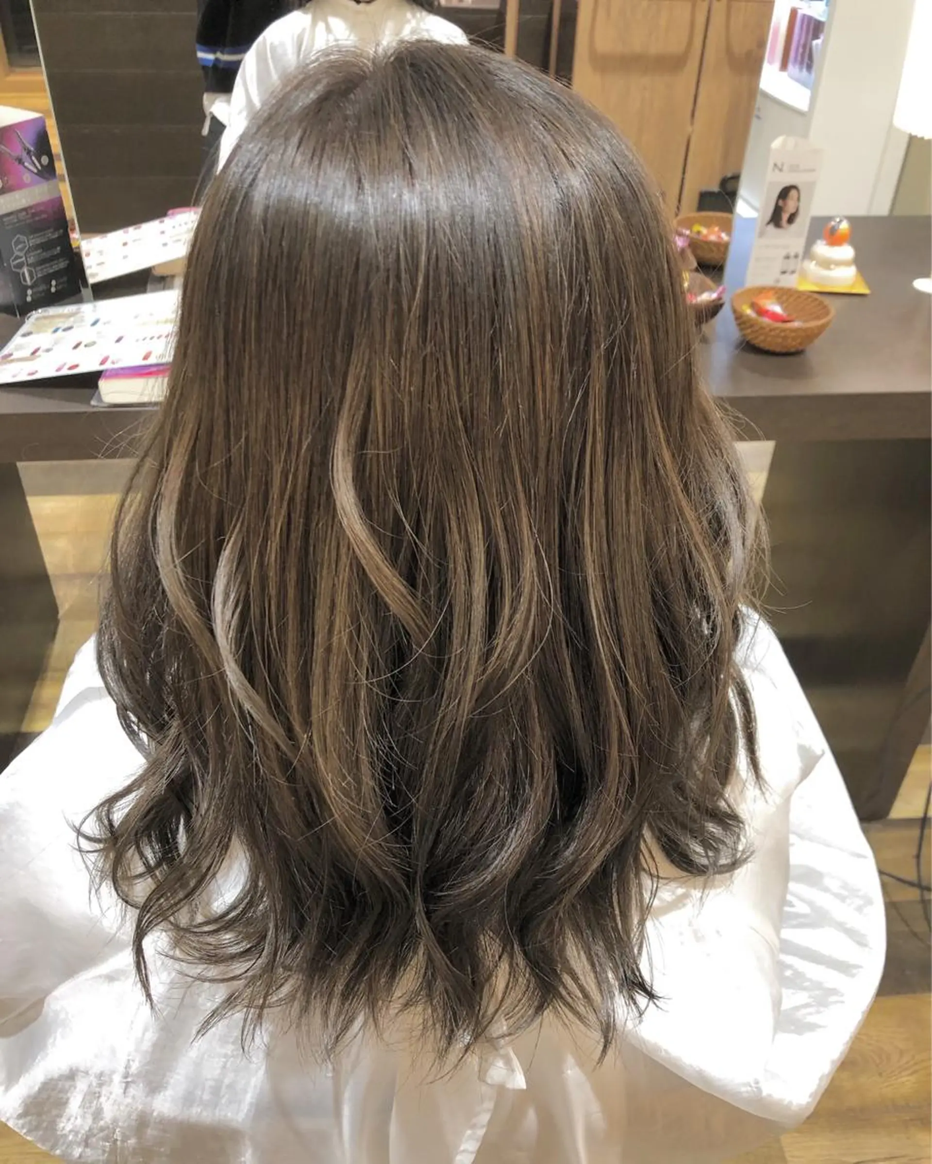 セミロング カラー アッシュ カット ヘアカラー ACHE zippy /伊藤のヘアスタイル