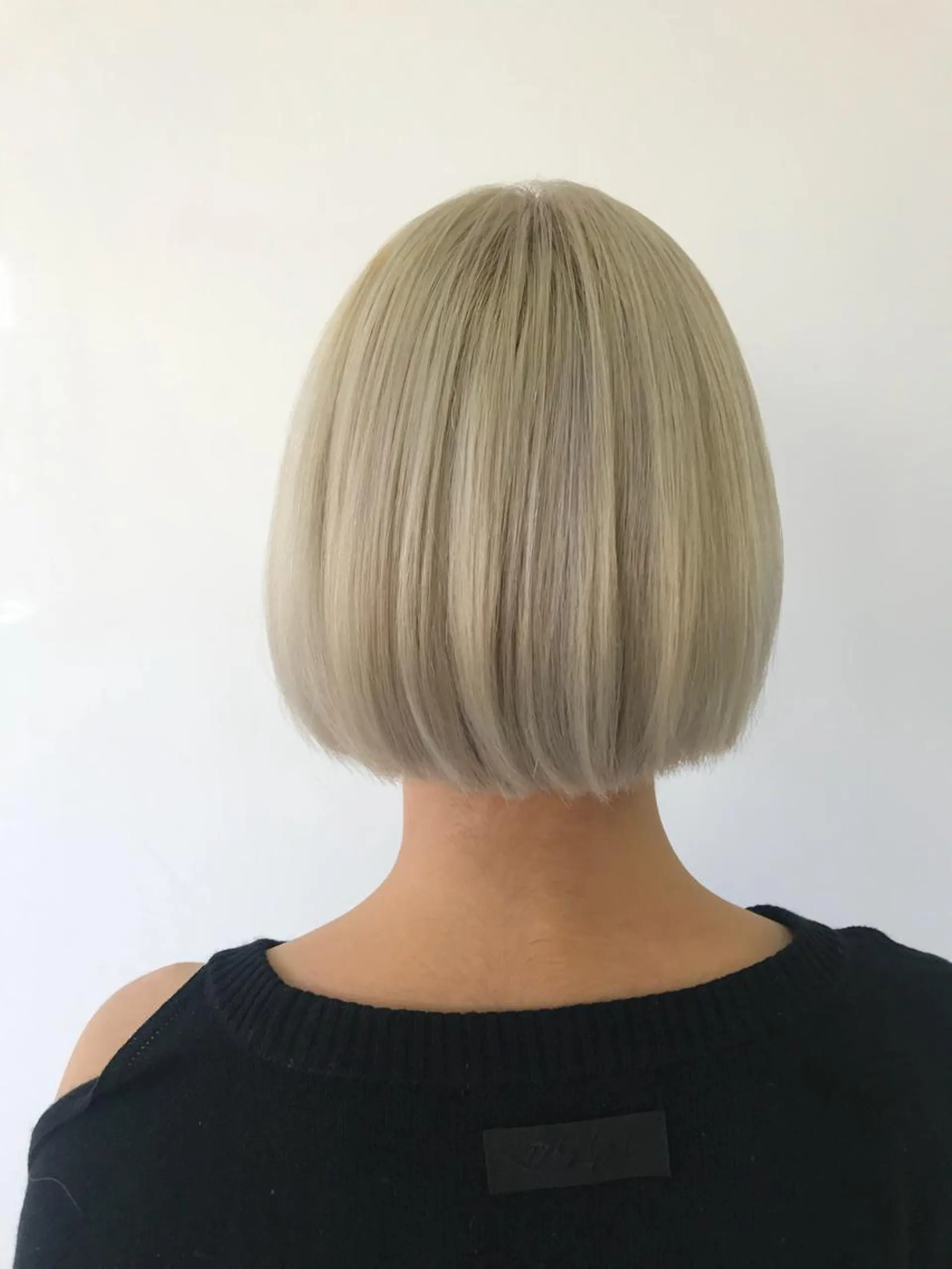 ショート ヘアカラー サイレント美容師 アイリィのヘアスタイル