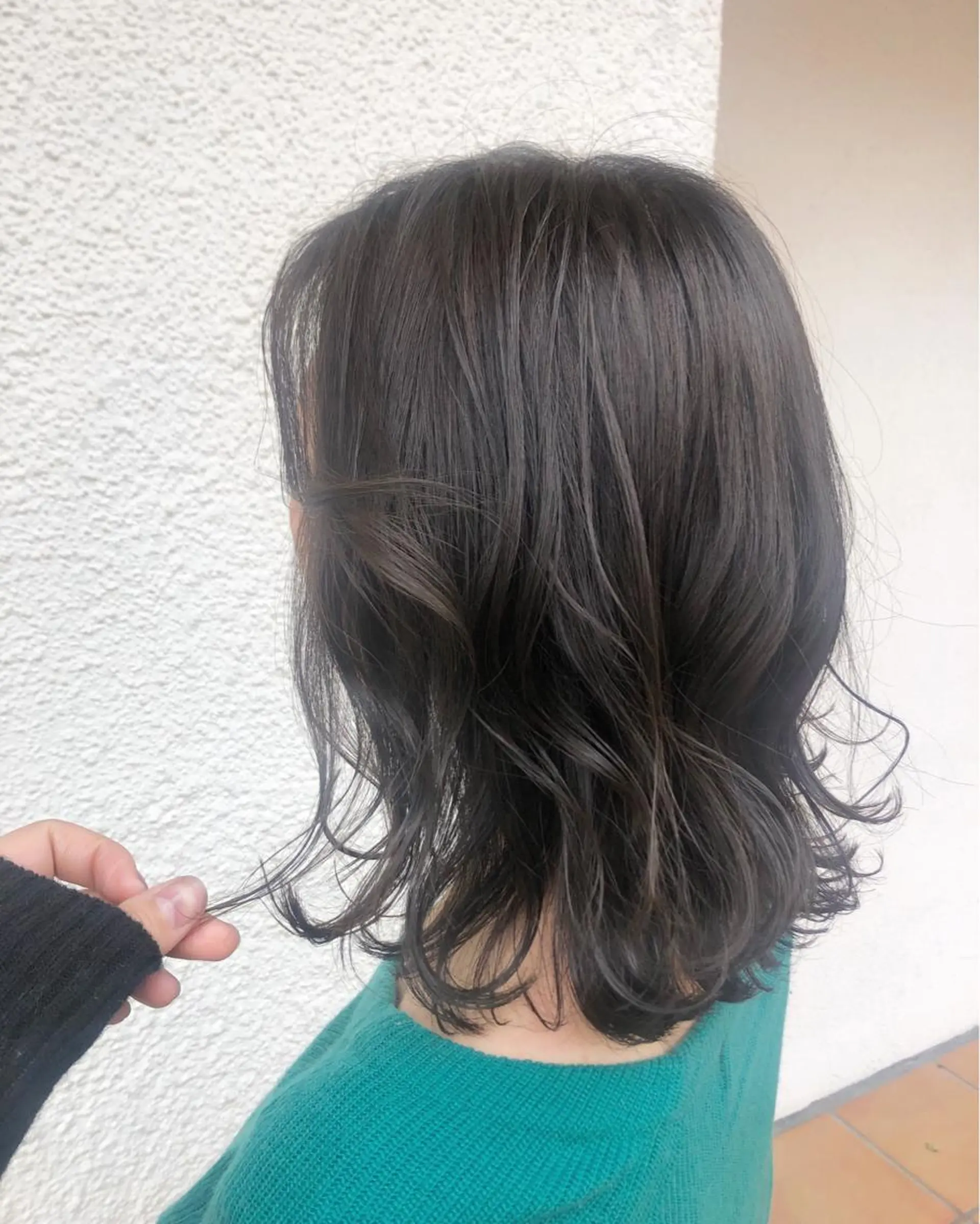 カラー kana .オリーブ /ナチュラルヘアのヘアスタイル