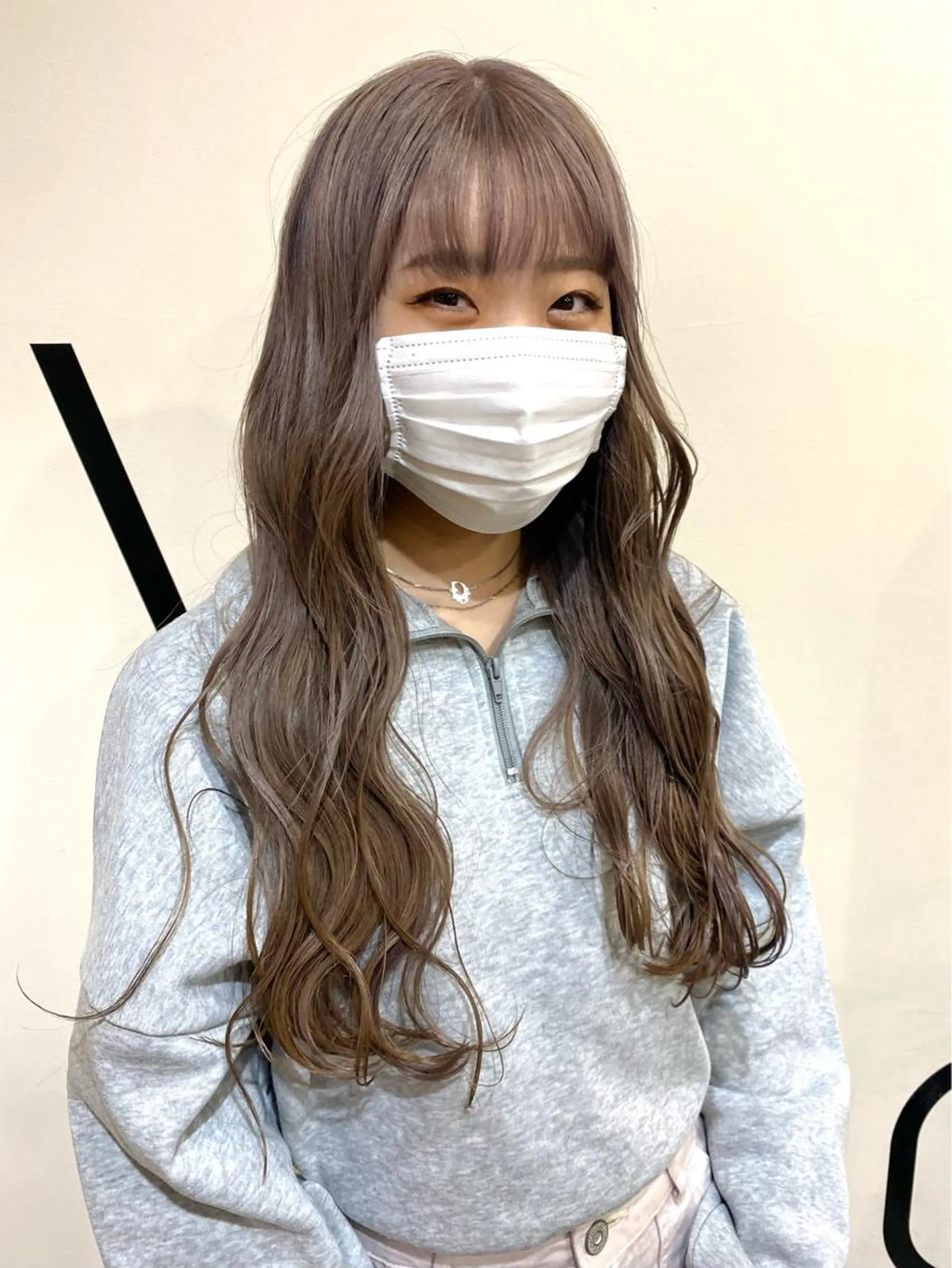 ロング 小林 朋花のヘアスタイル