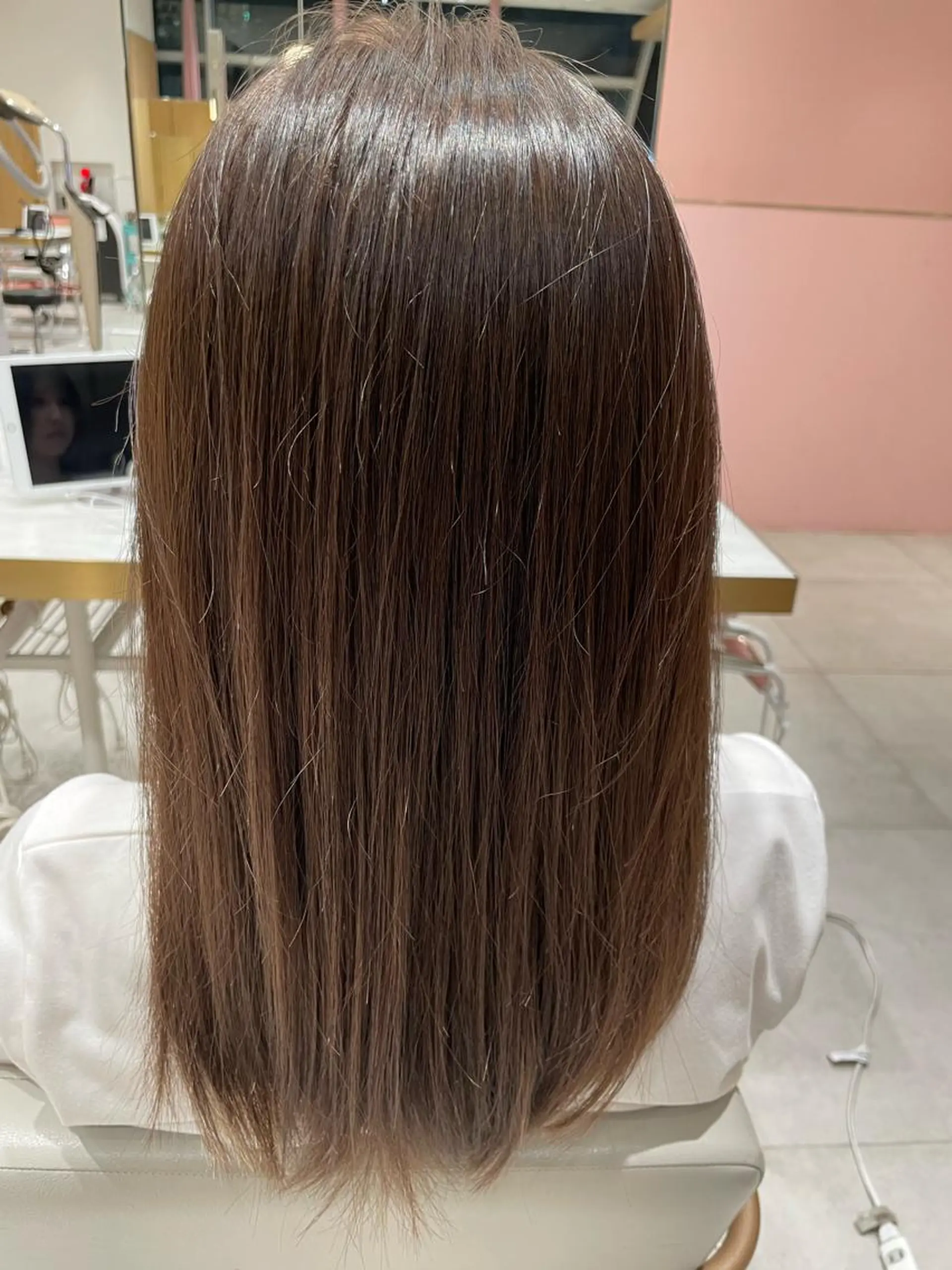 レイヤー/顔周り /透明感/TAKUのヘアスタイル