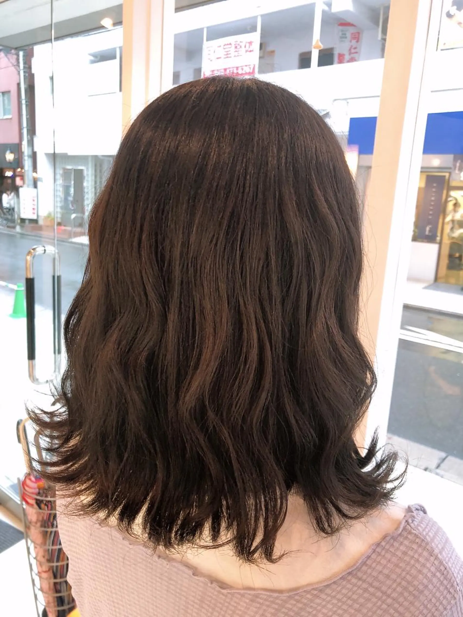 ミディアム カット ヘアカラー トリートメント 阿部 美咲のヘアスタイル