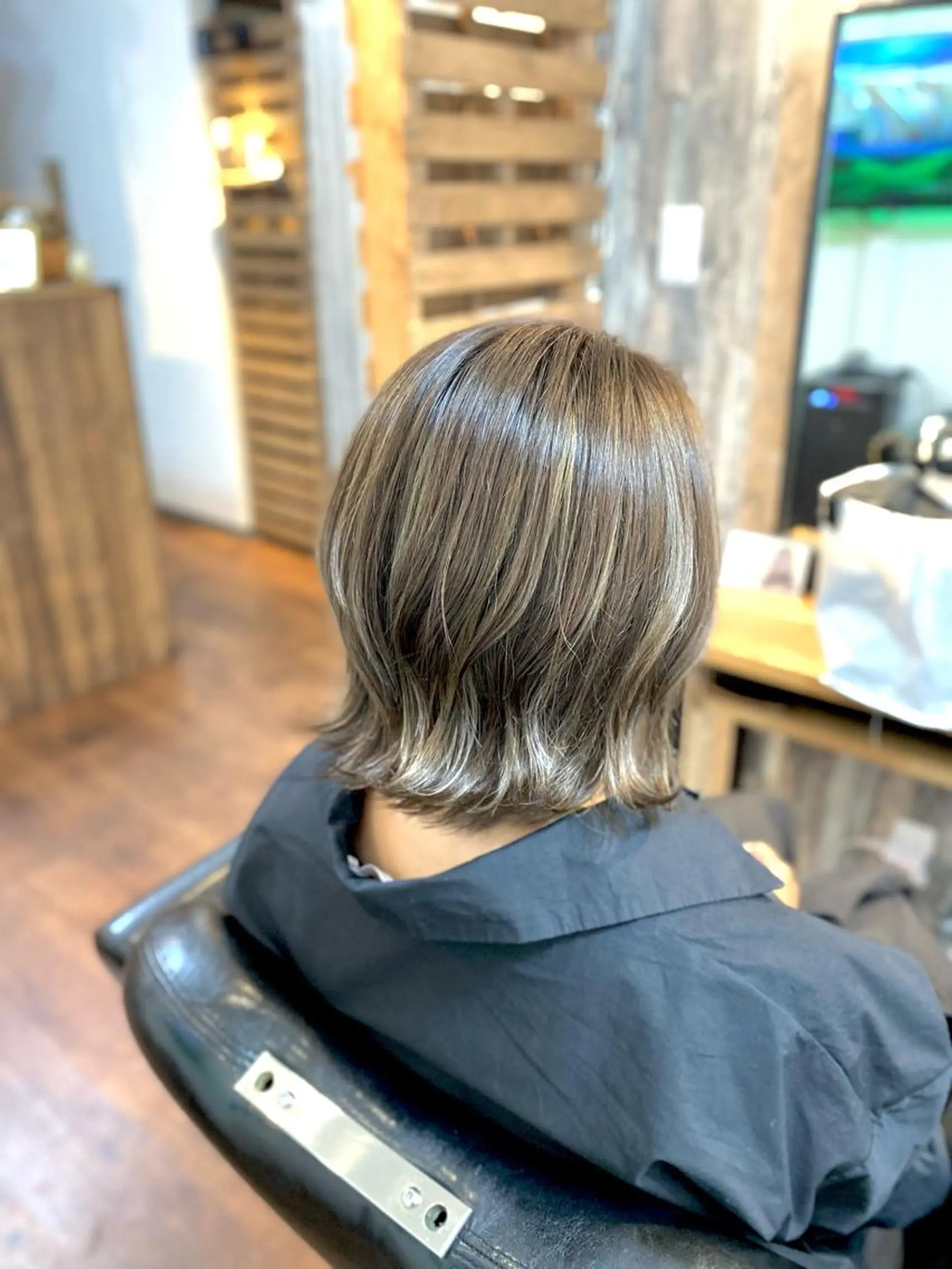 ショート カラー ハイライトカラー ハイライト カット ヘアカラー トリートメント Luzir⭐︎ GEN⭐︎のヘアスタイル