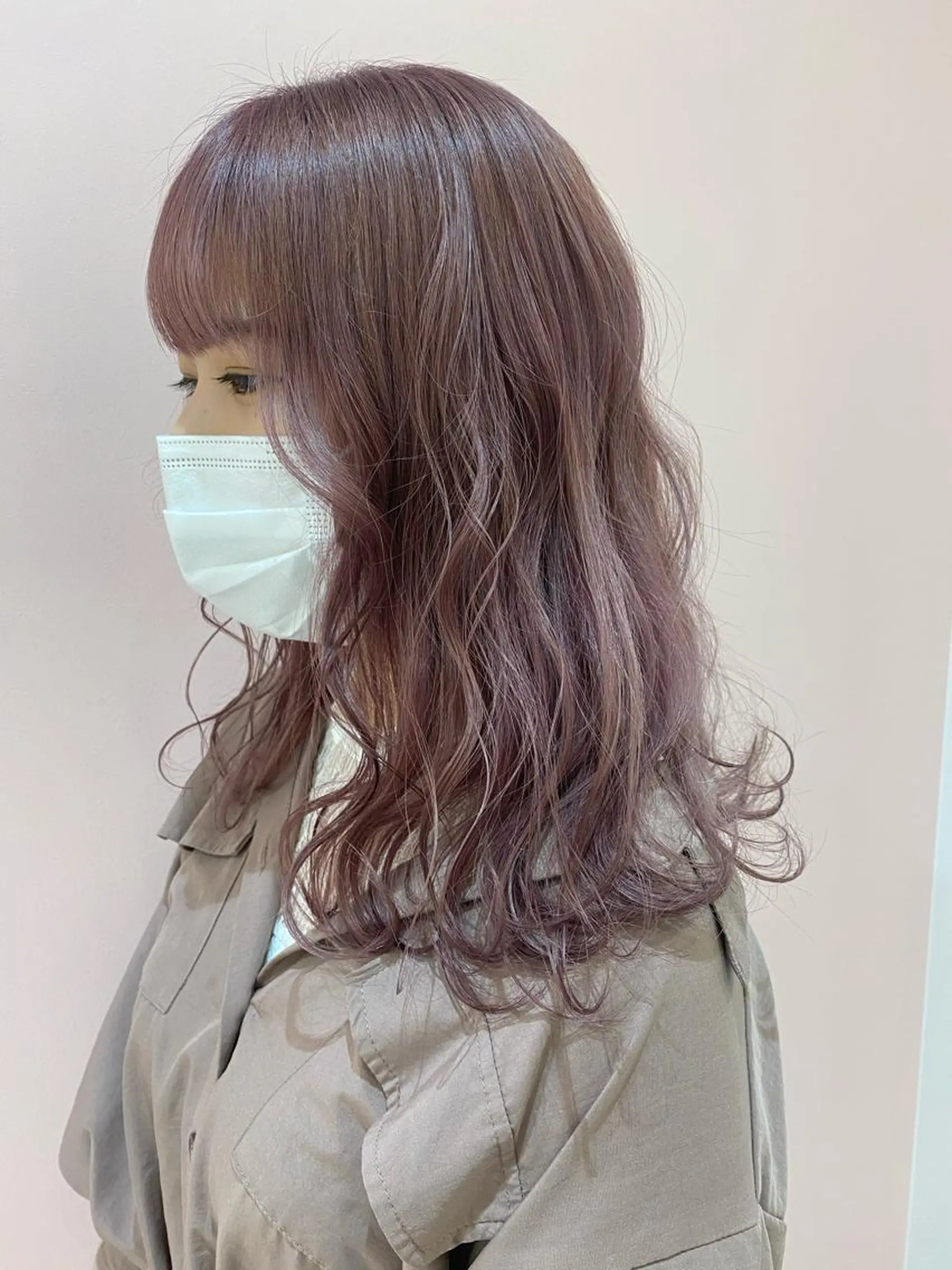 セミロング パープルカラー 西本 夏美のヘアスタイル