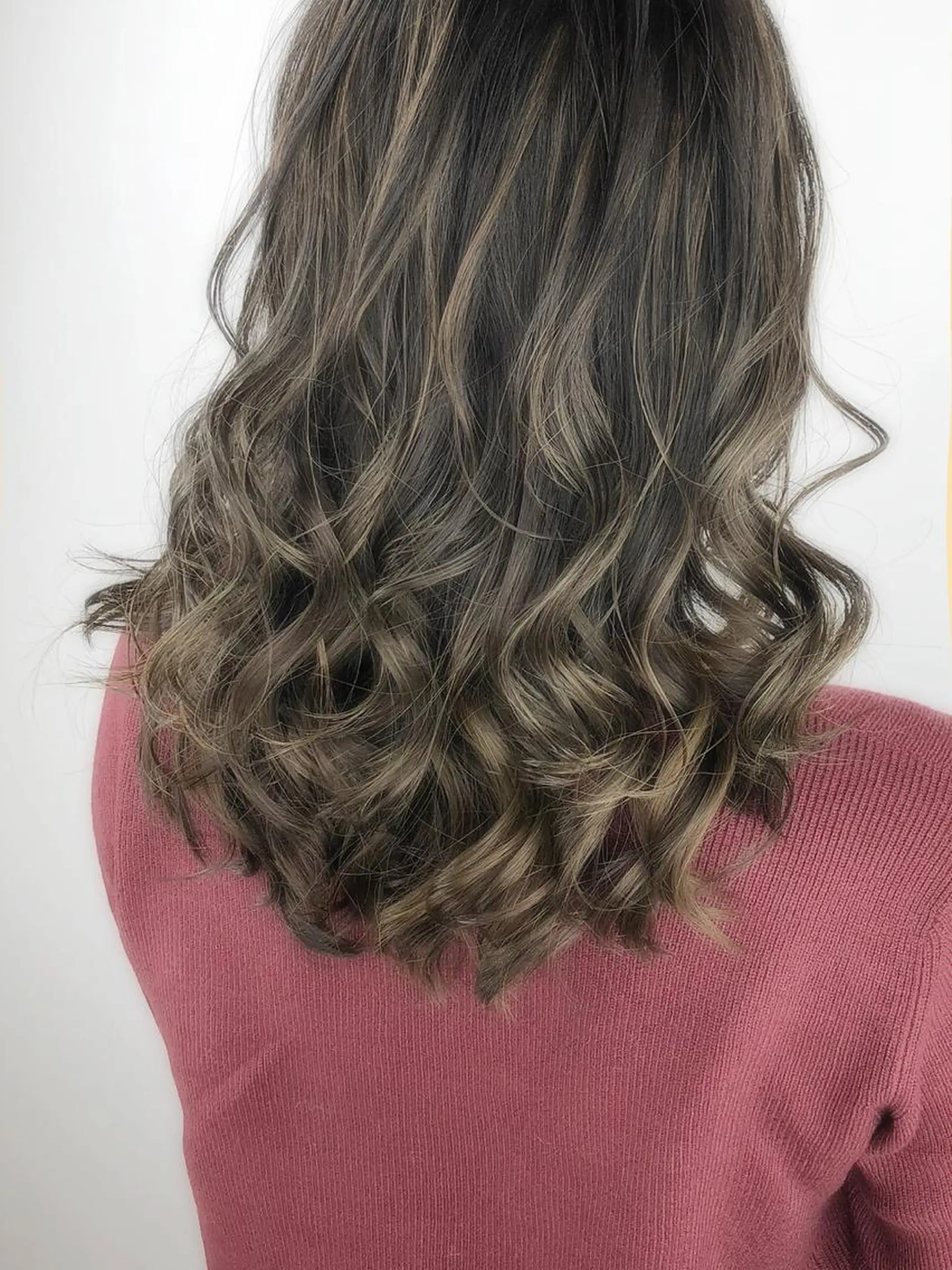 ロング カラー パーマ ヘアアレンジ ネイル マツエク・マツパ カット ヘアカラー トリートメント ヘアセット 圧倒的なクォリティ✨ waku 岡崎店のヘアスタイル