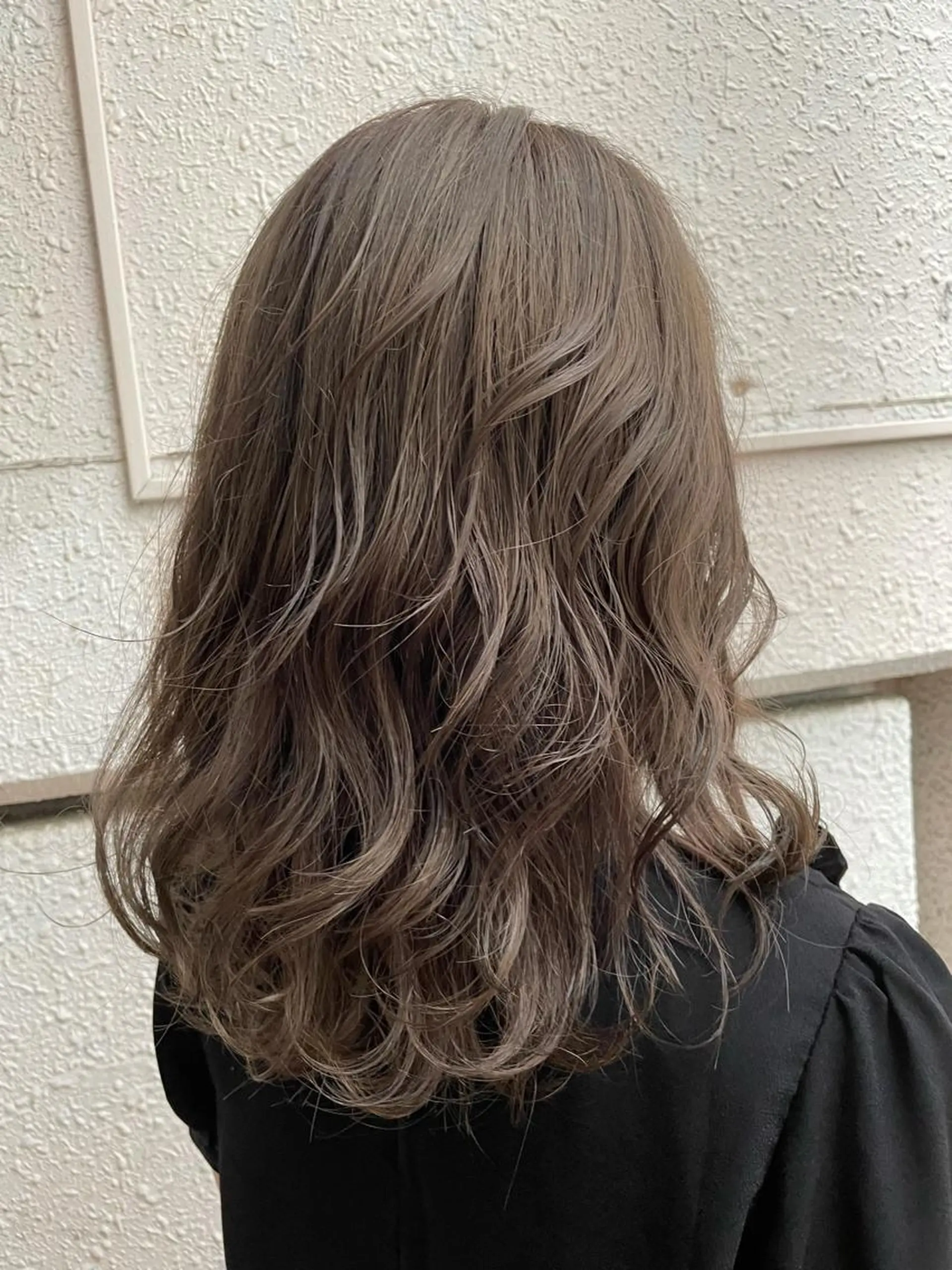 ミディアム カラー ダブルカラー グレージュ ハイライトカラー ハイライト sato manamiのヘアスタイル