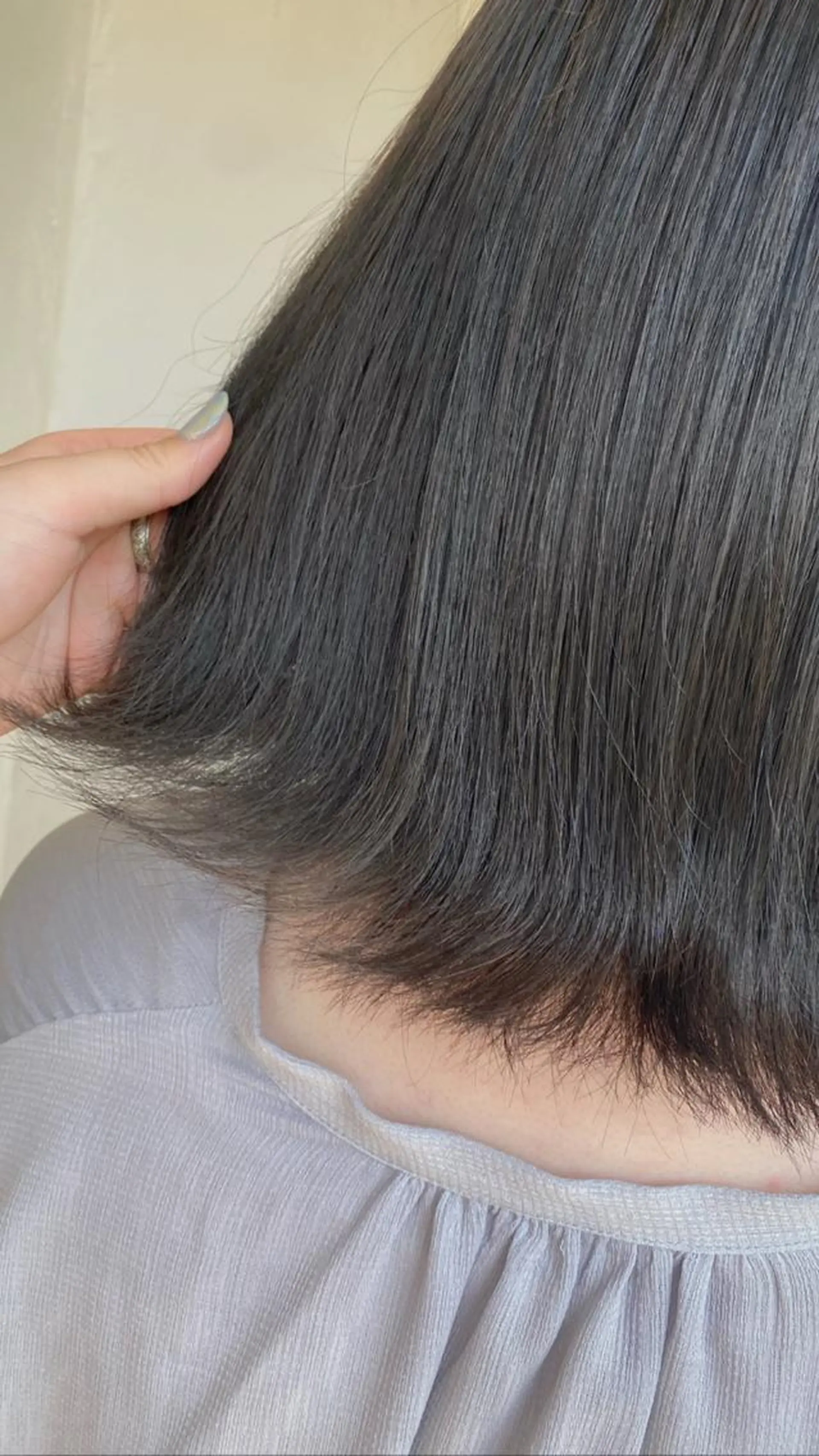 ショート カラー nailist mana𖤐´-のネイルデザイン