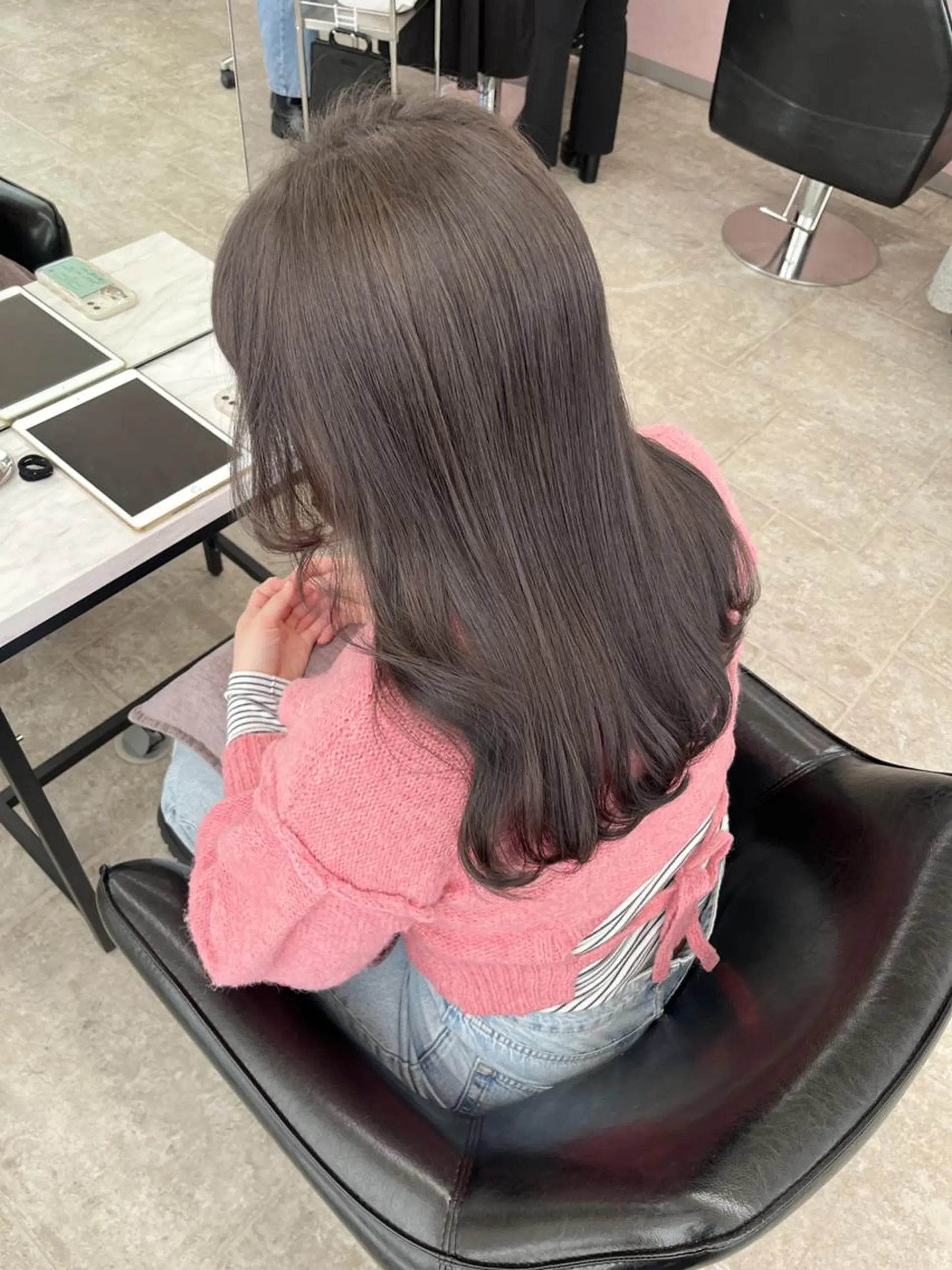 ミディアム カット ヘアカラー トリートメント MATTY azusaのヘアスタイル