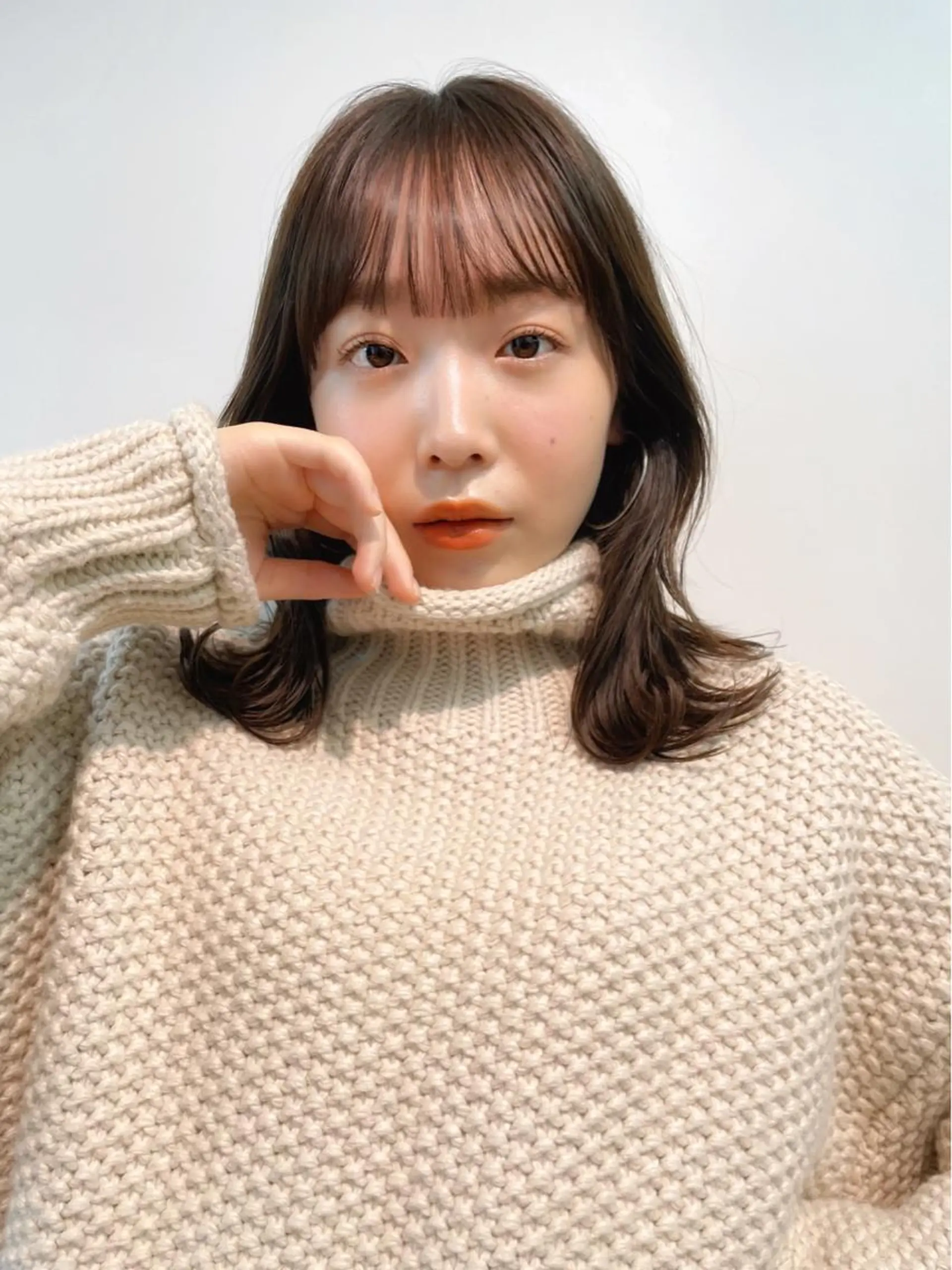 ミディアム カラー くびれヘア 韓国風ヘア ワイドバング ❤️ショートカット ・顔周りカット❤️のヘアスタイル