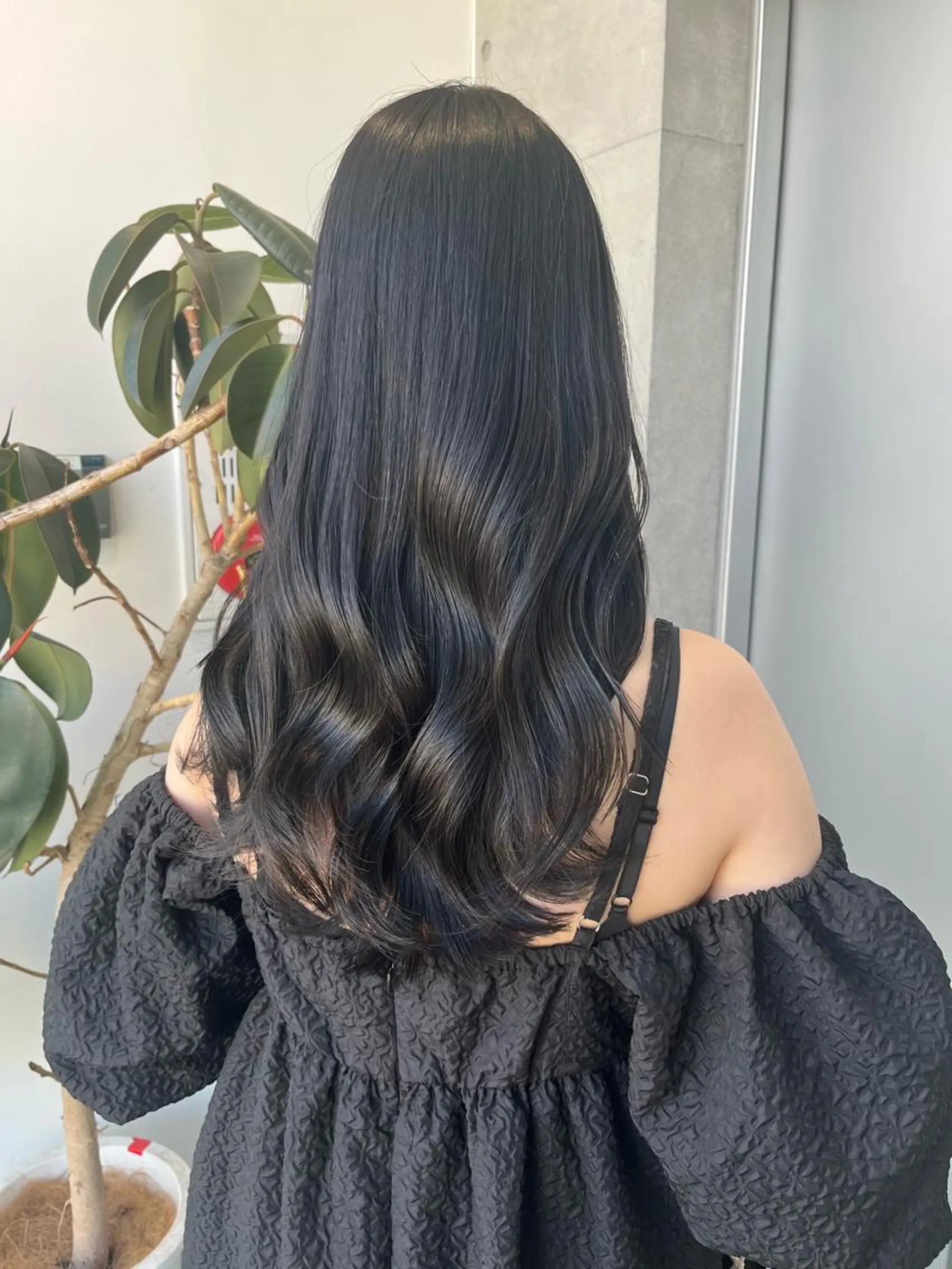 ロング カラー パーマ ヘアアレンジ カット ヘアカラー トリートメント 透明感/オリーブ/ グレージュ/YUKAのヘアスタイル