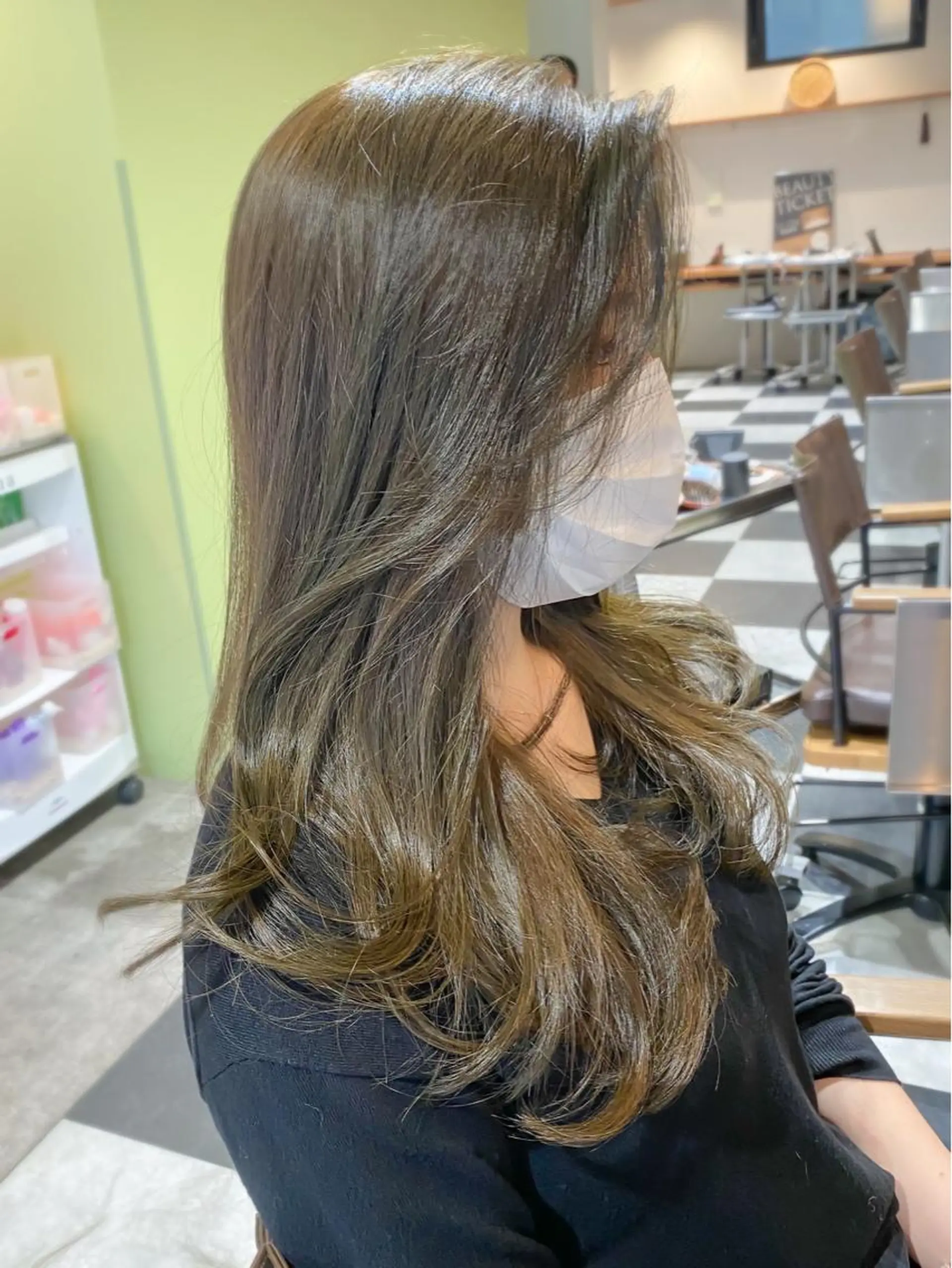 ロング カラー ロングレイヤー オリーブカラー レイヤーカット ロング ハッシュカット/艶感 カラー/ユウキ✨のヘアスタイル