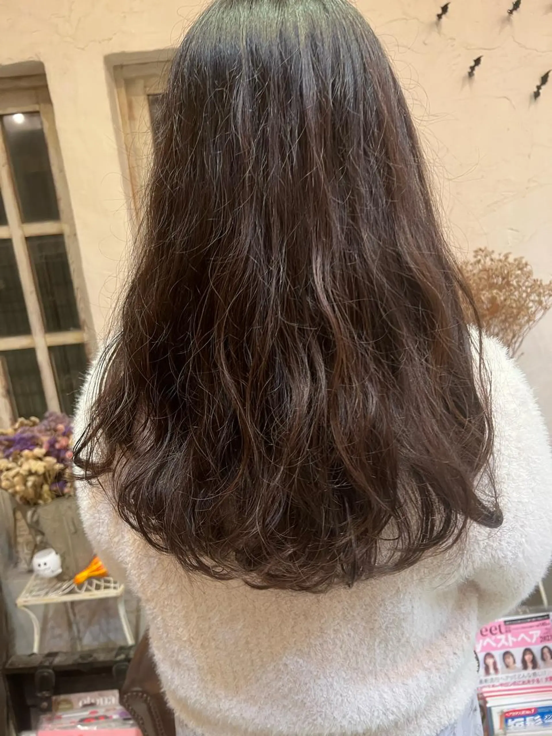 ロング パーマ 抜きっぱなしブロンド /ハイトーン/カナタのヘアスタイル